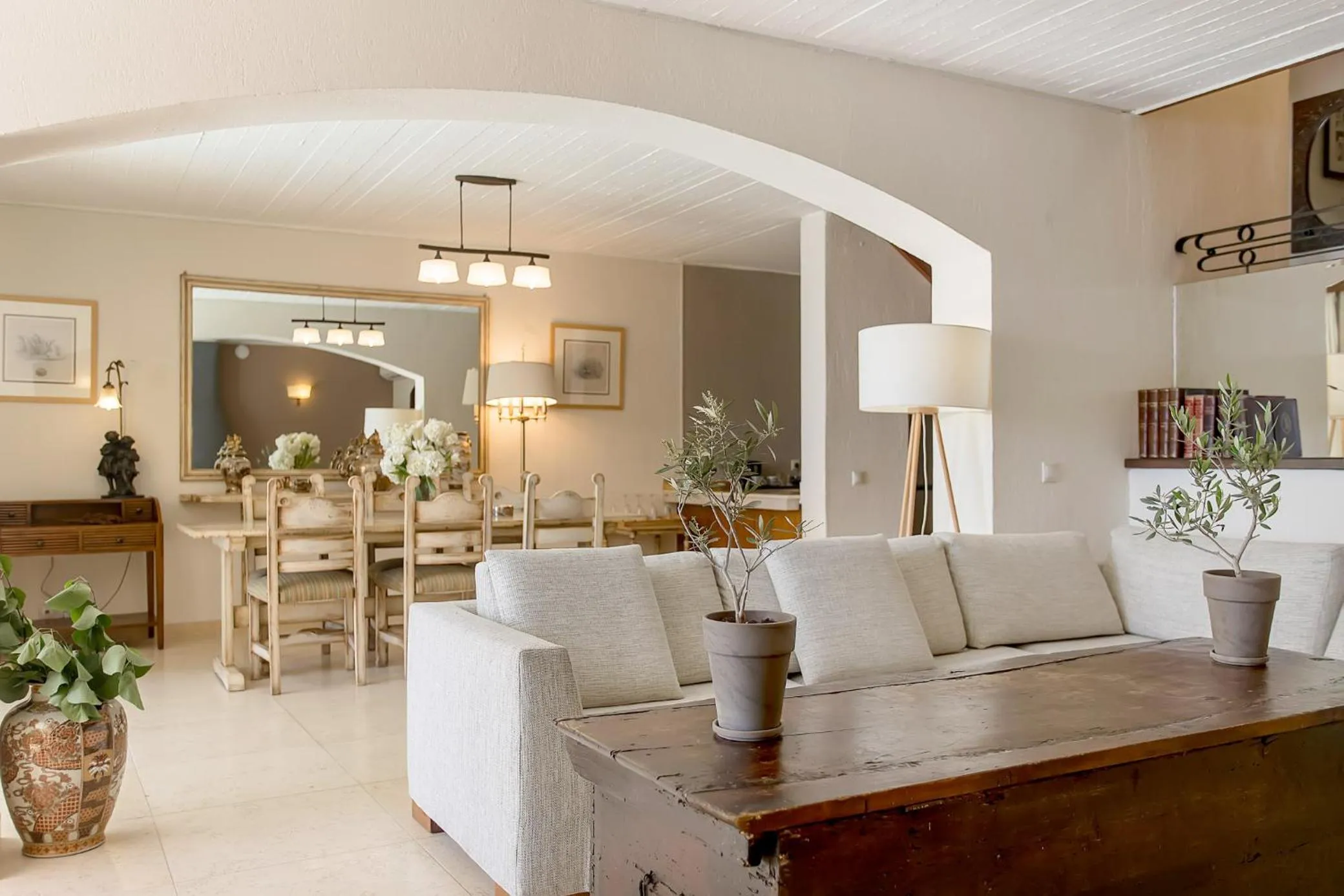 Living room in Corfu Holiday Palace