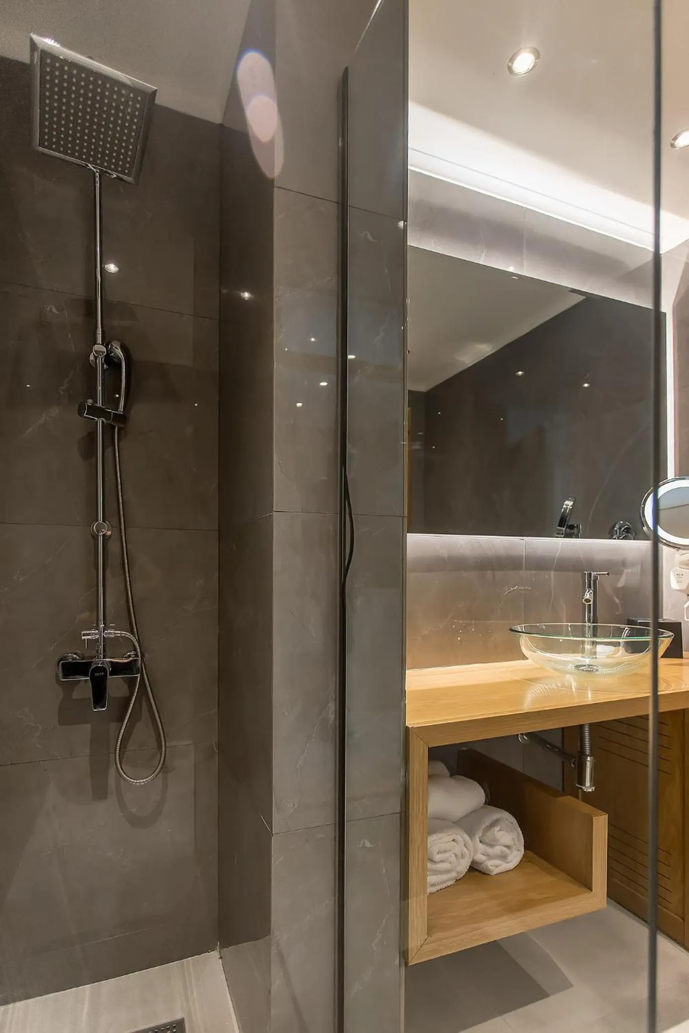 Bathroom in Corfu Holiday Palace