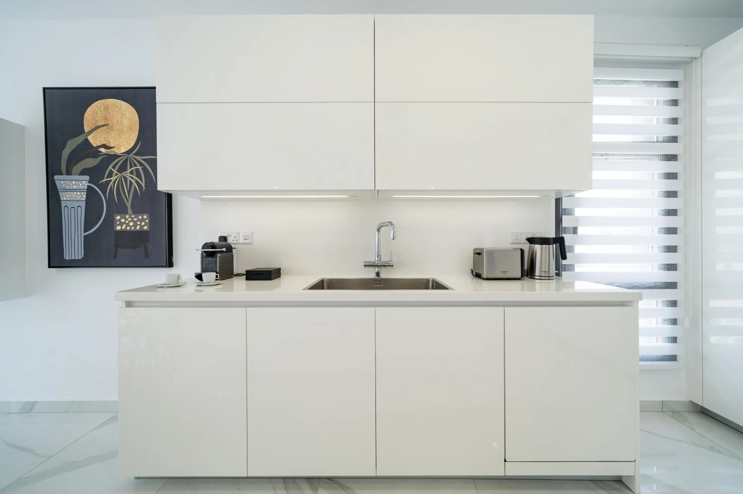 Coffee/tea facilities in Silver Park