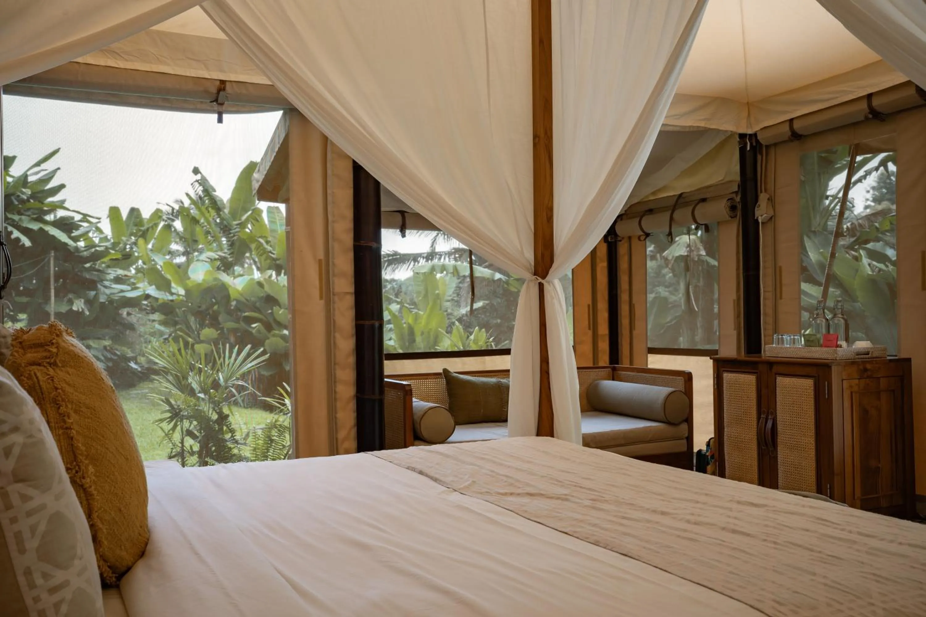 Bed in Nadi Nature Resort - Adults Only