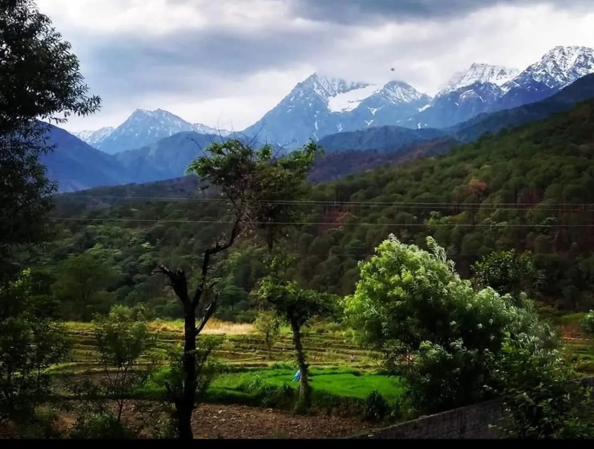 Lake view in Himalayan Retreat