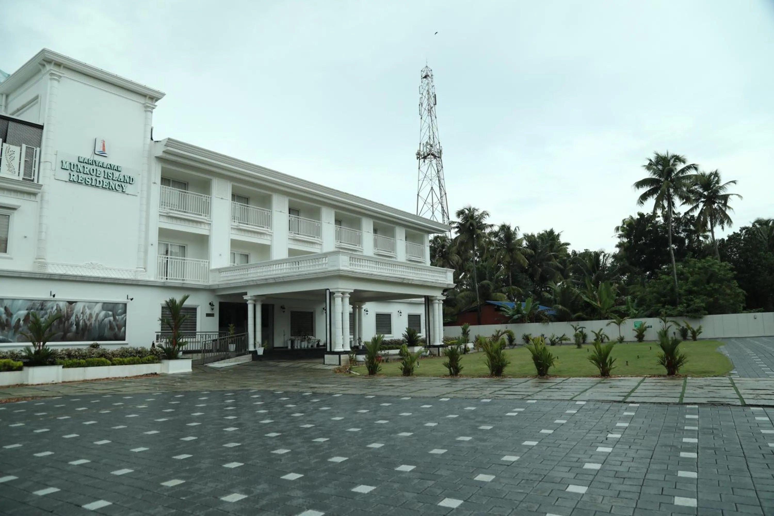 Parking in MARIYALAYAM MUNROE ISLAND RESIDENCY