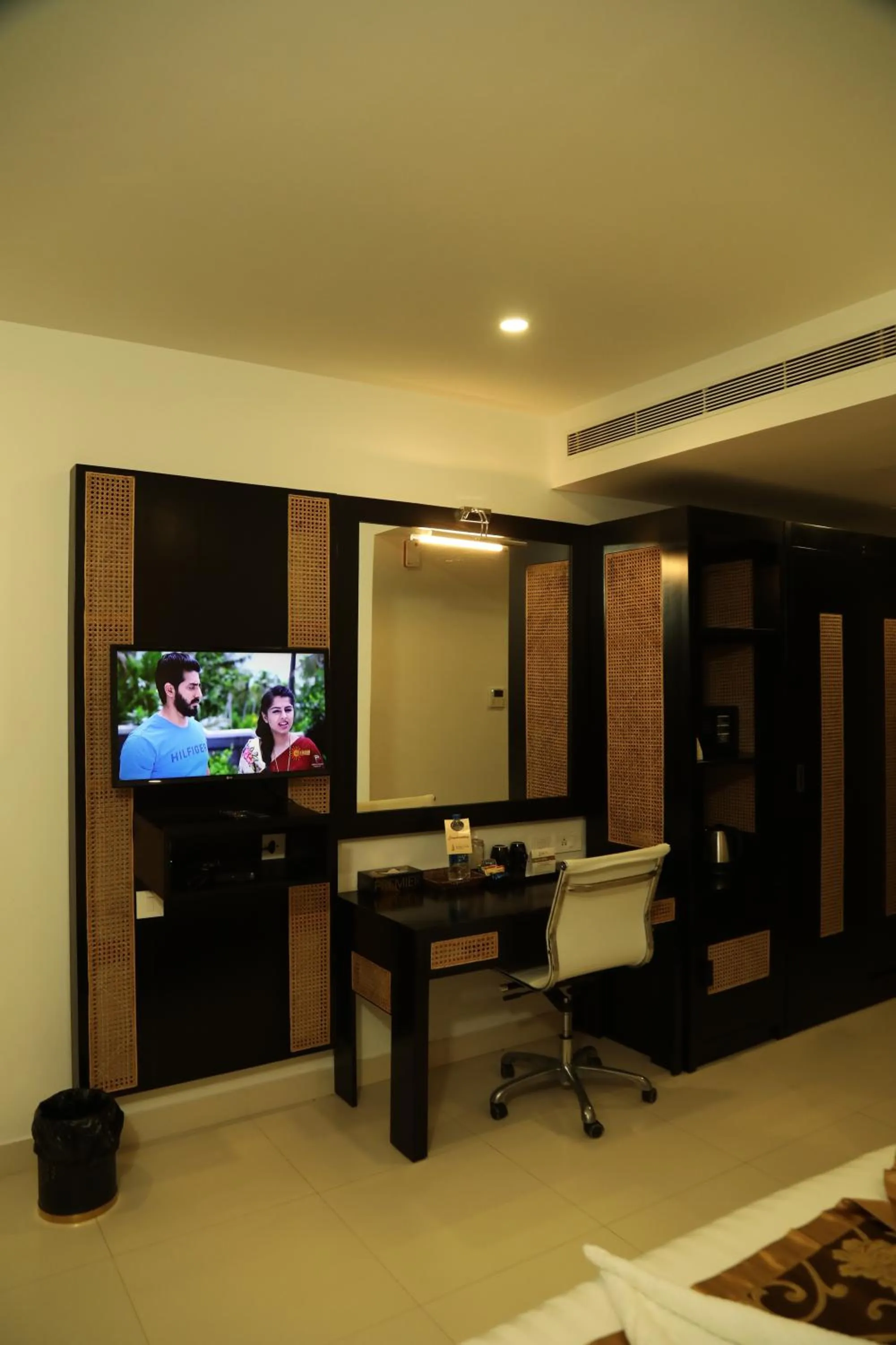 TV and multimedia in MARIYALAYAM MUNROE ISLAND RESIDENCY