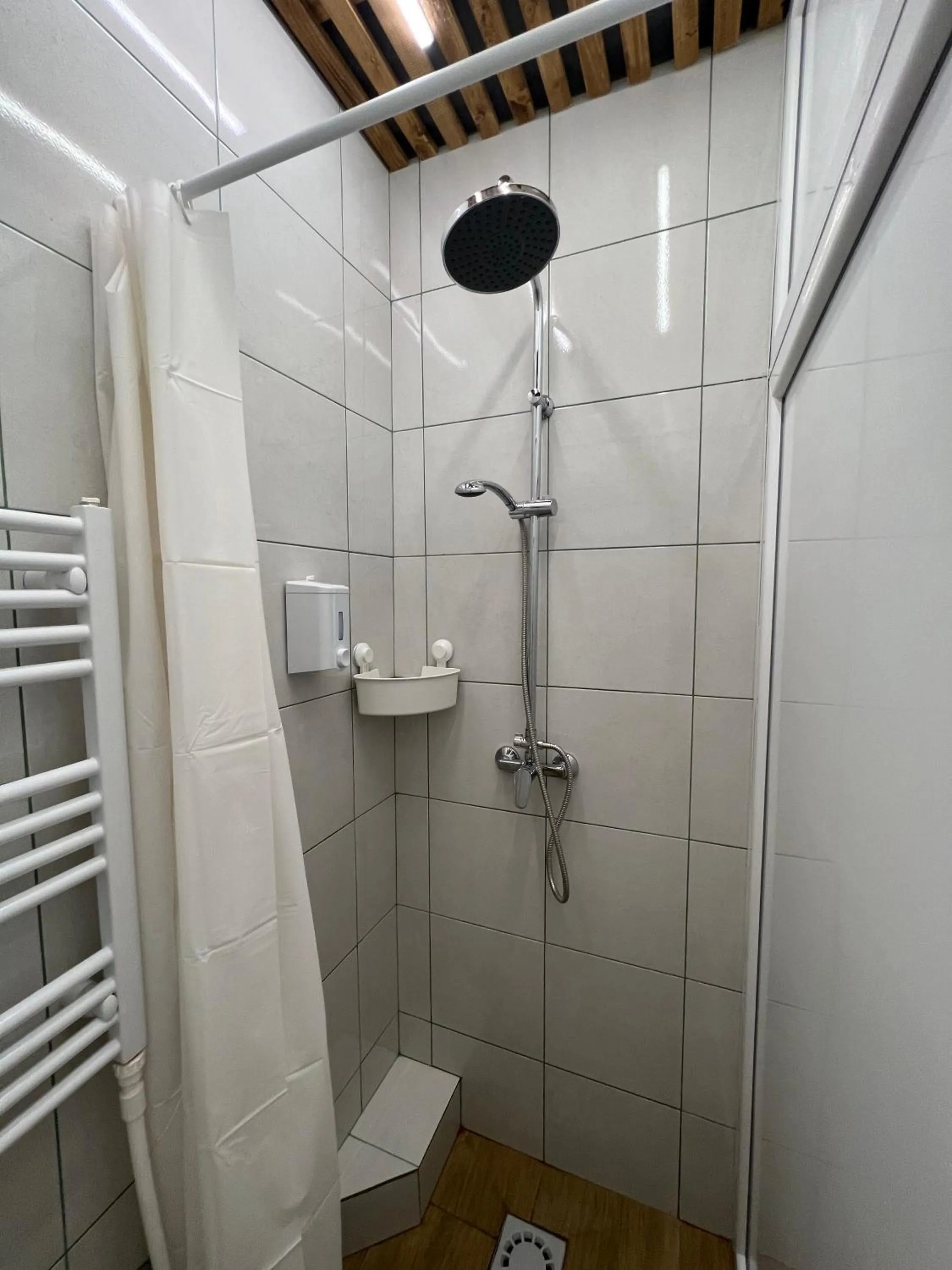 Shower in Cabbage Hostel