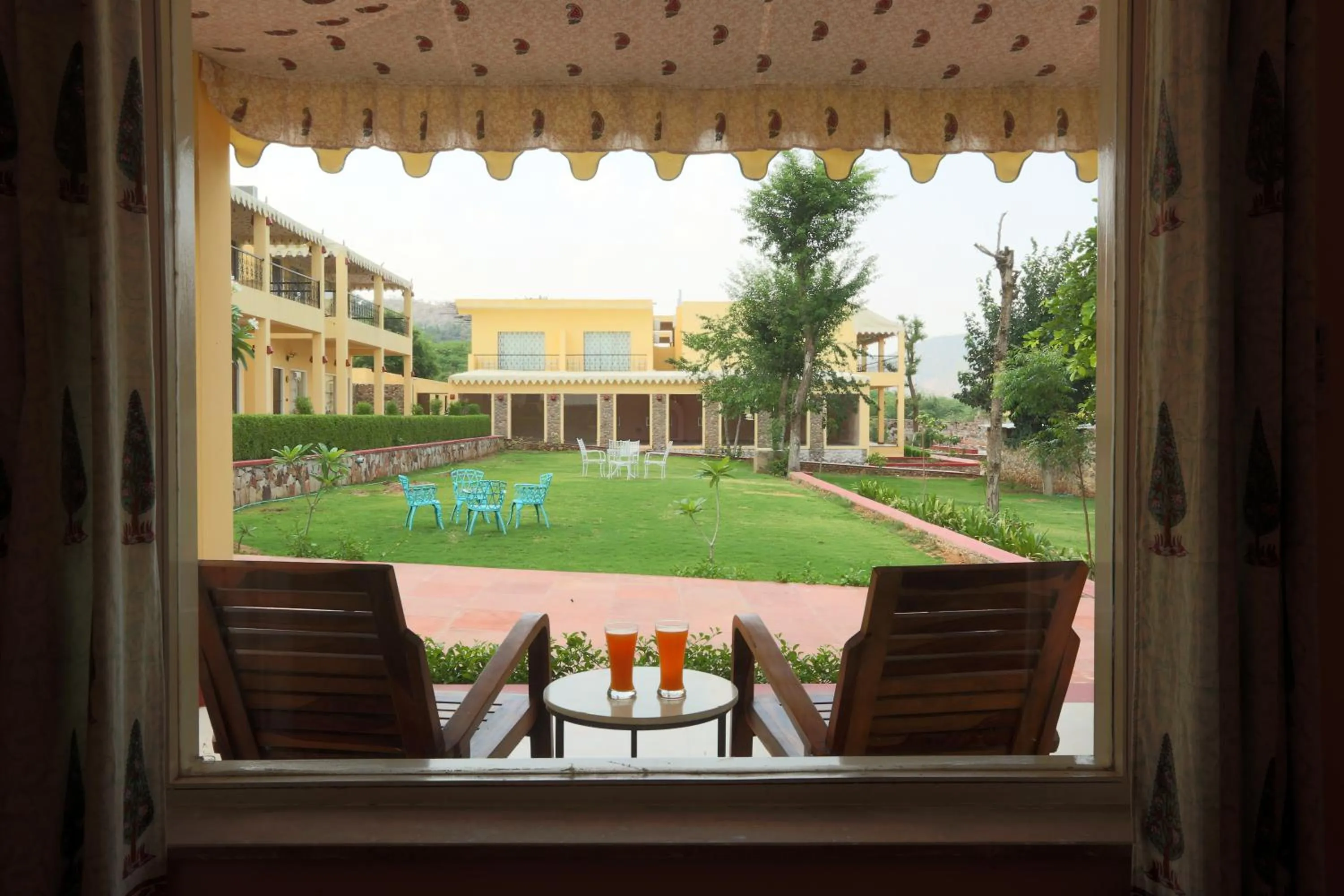Garden view in Ratan Villas Sariska