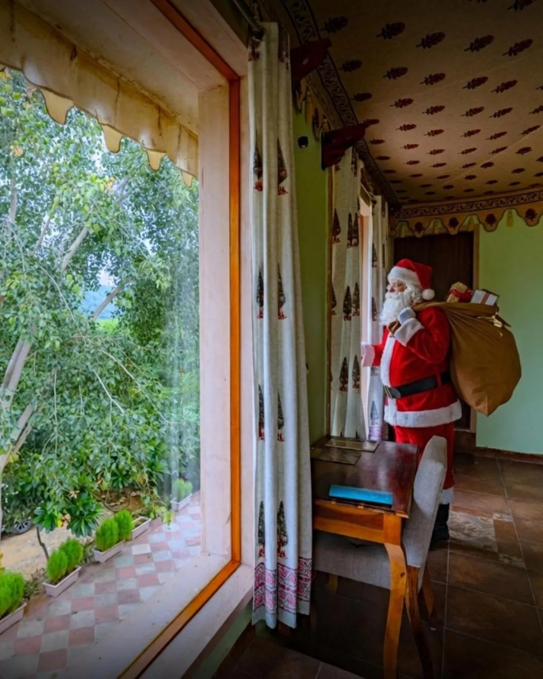 Property building in Ratan Villas Sariska