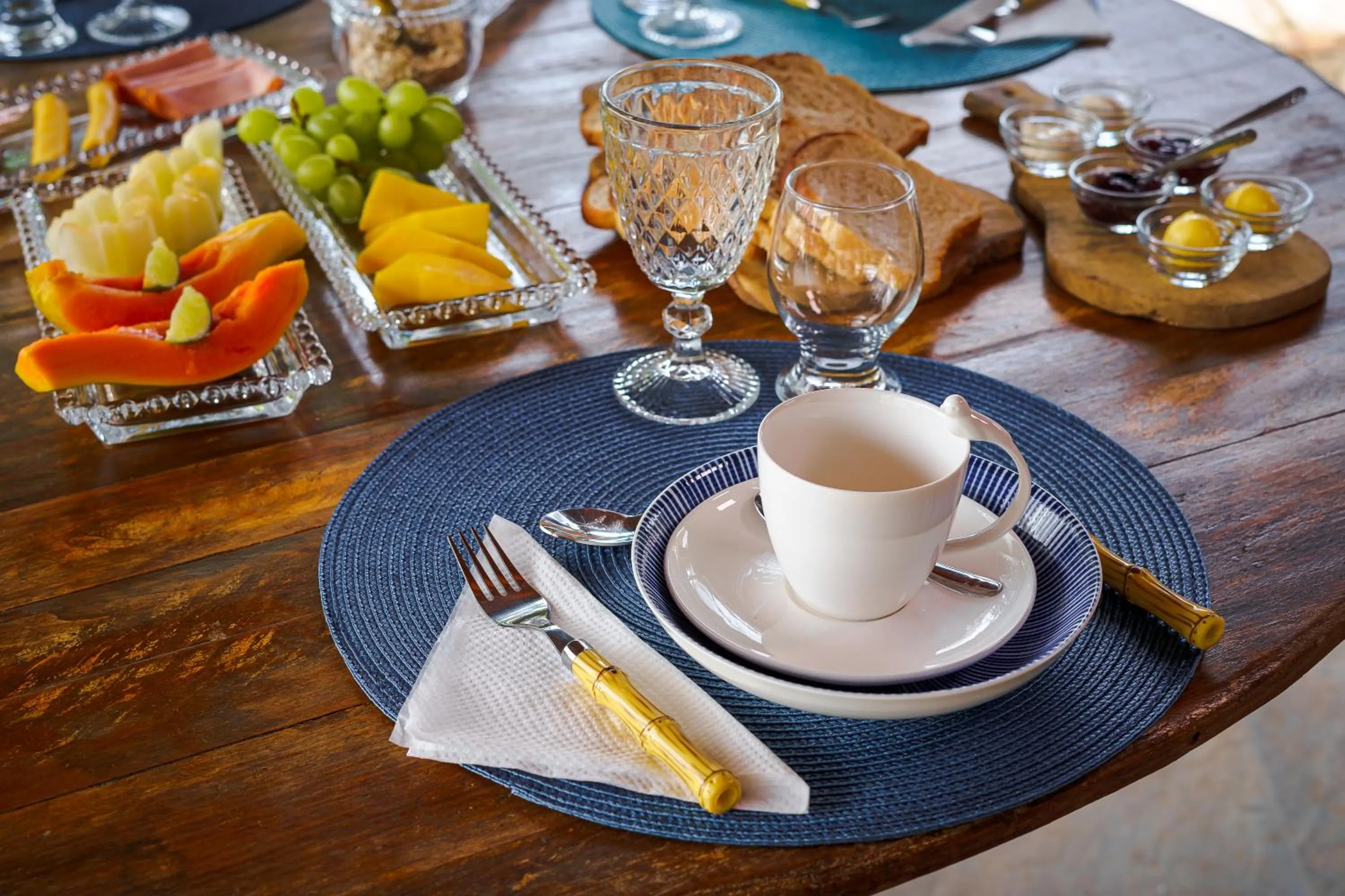 Restaurant/places to eat in Pousada Maré