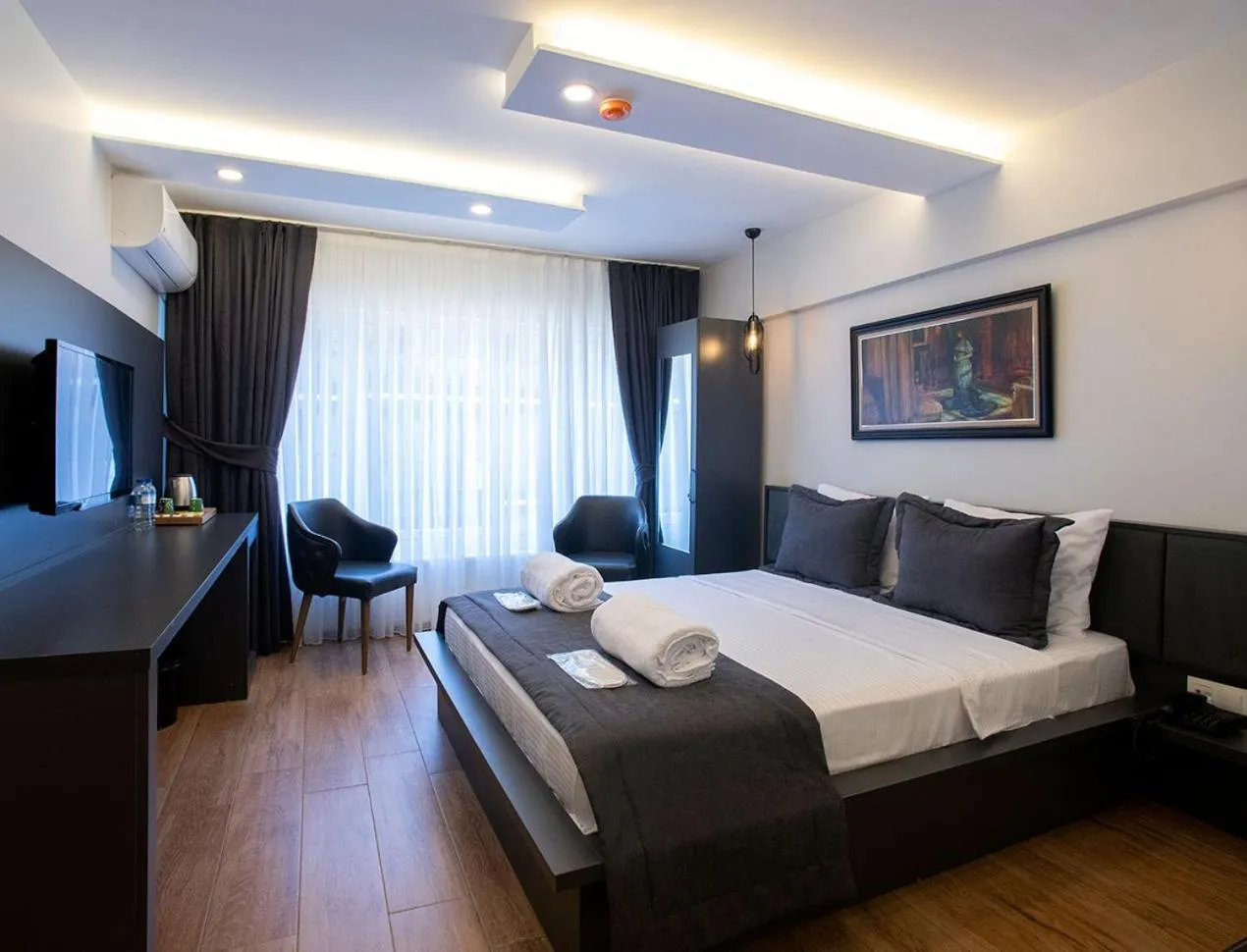 Bed in Kanarya Suite