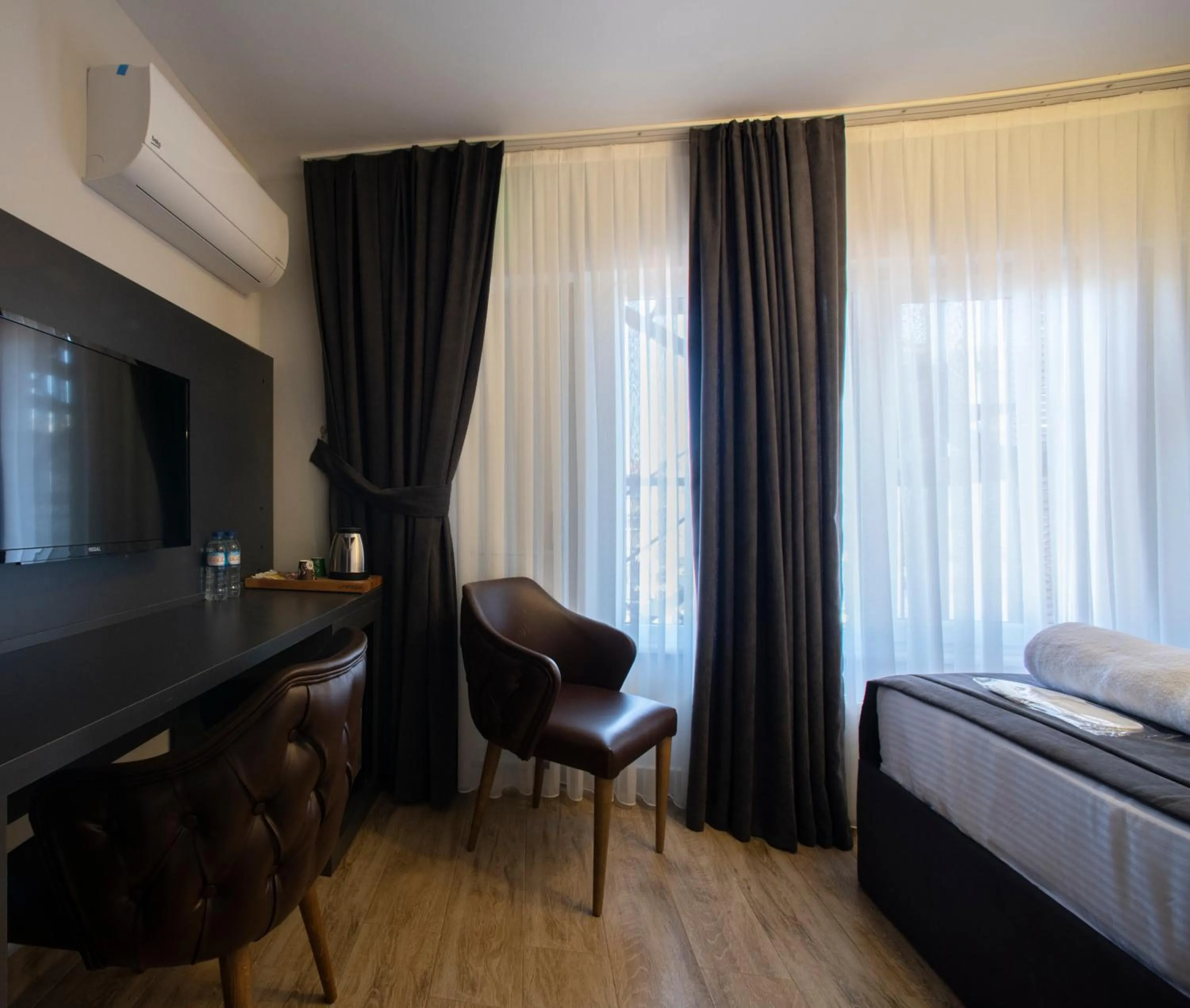 Bed in Kanarya Suite