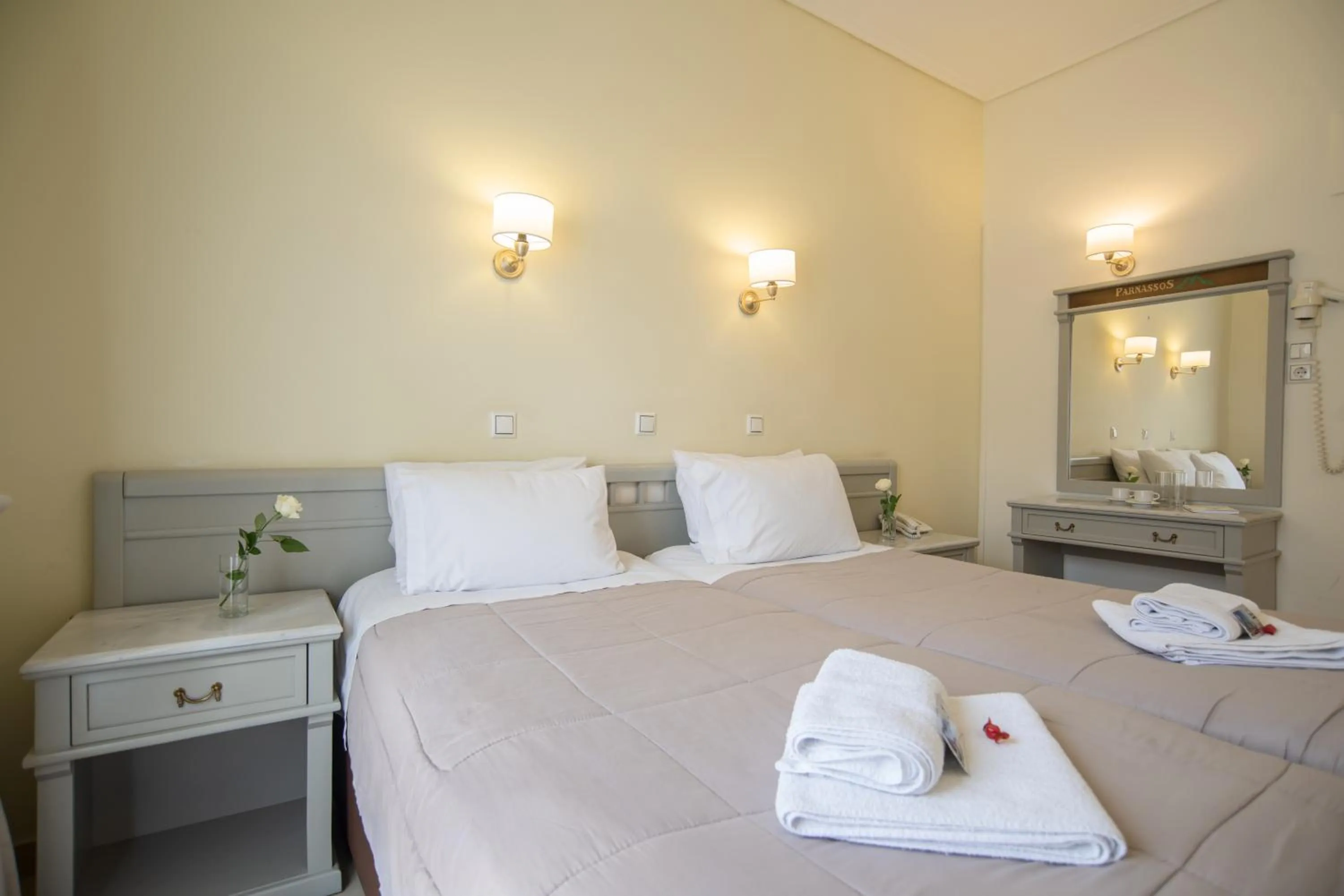 Bedroom, Bed in Parnassos Delphi Hotel