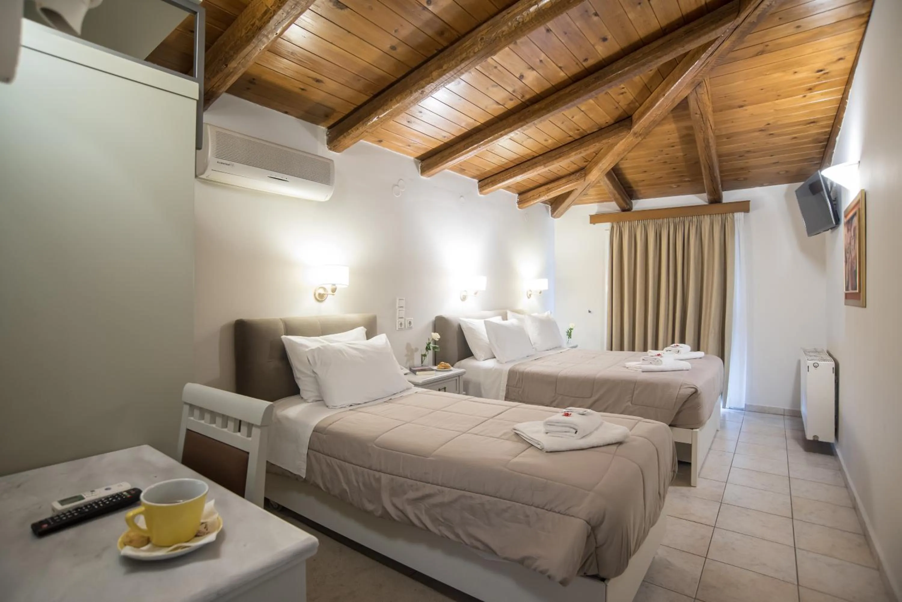 Bed in Parnassos Delphi Hotel