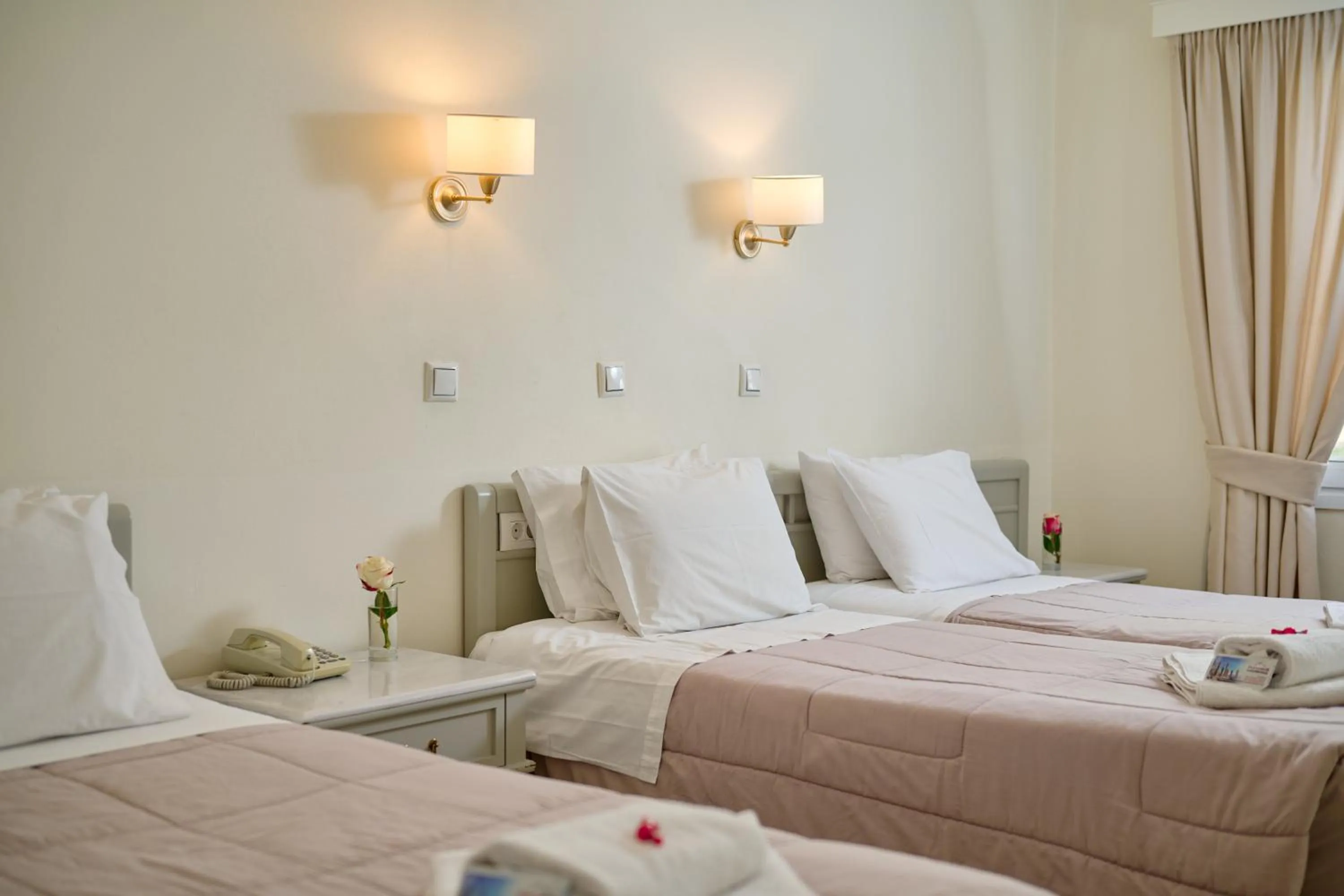 Bed in Parnassos Delphi Hotel