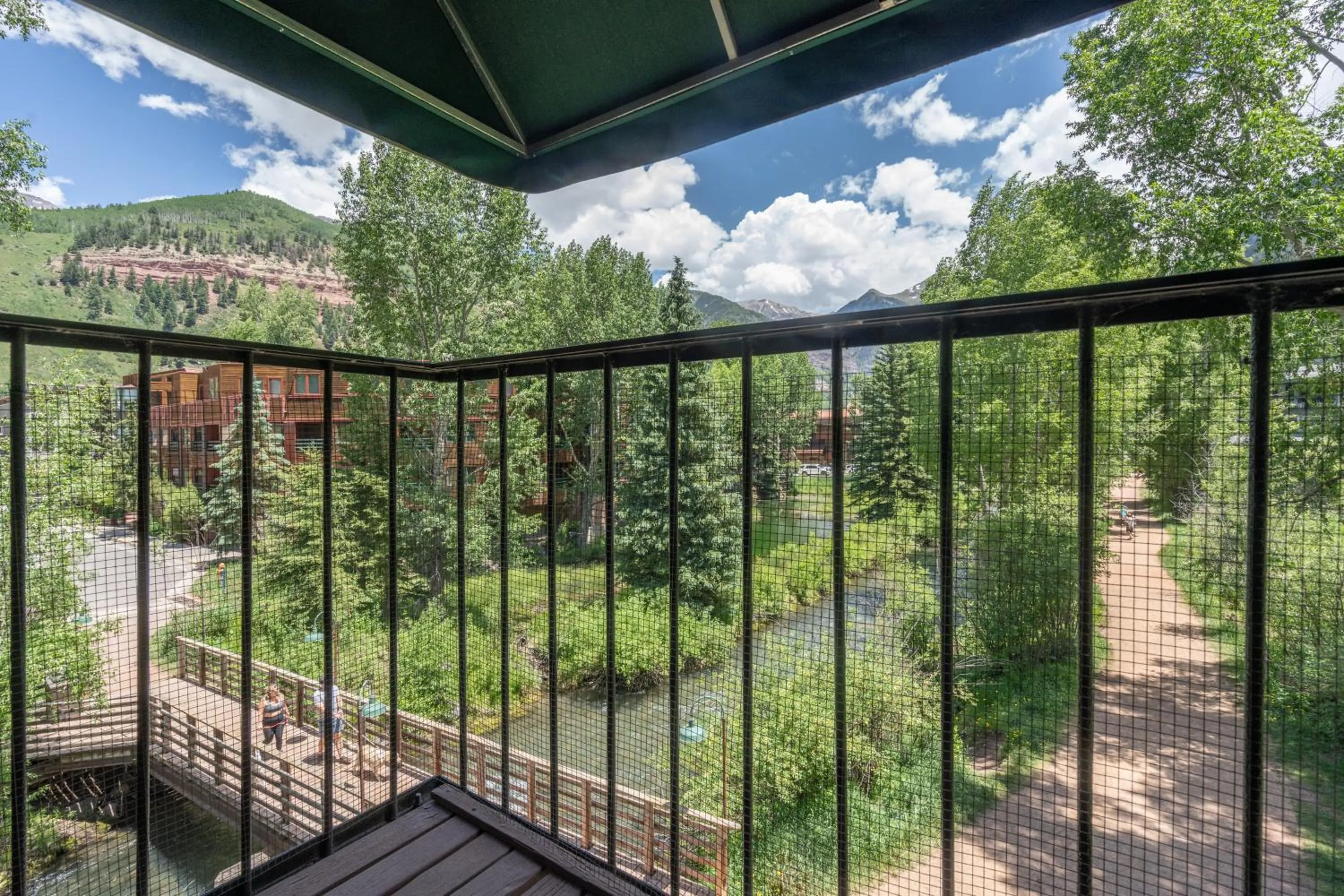 Manitou Lodge 5 by Alpine Lodging Telluride