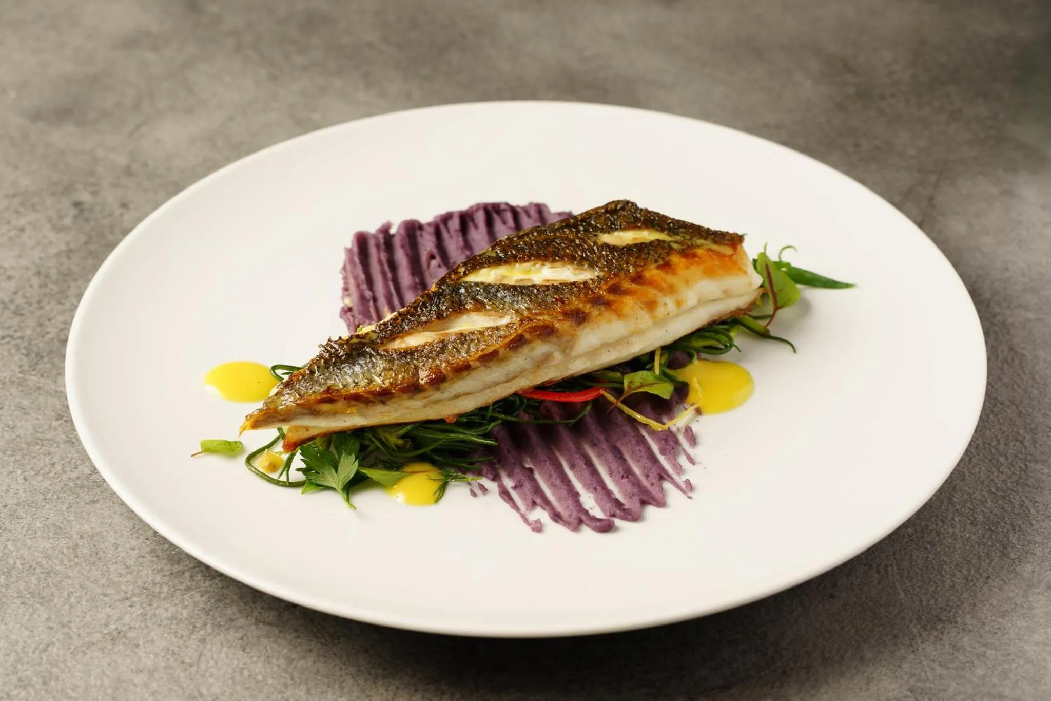 Food and drinks in Athenaeum Eridanus Luxury Hotel