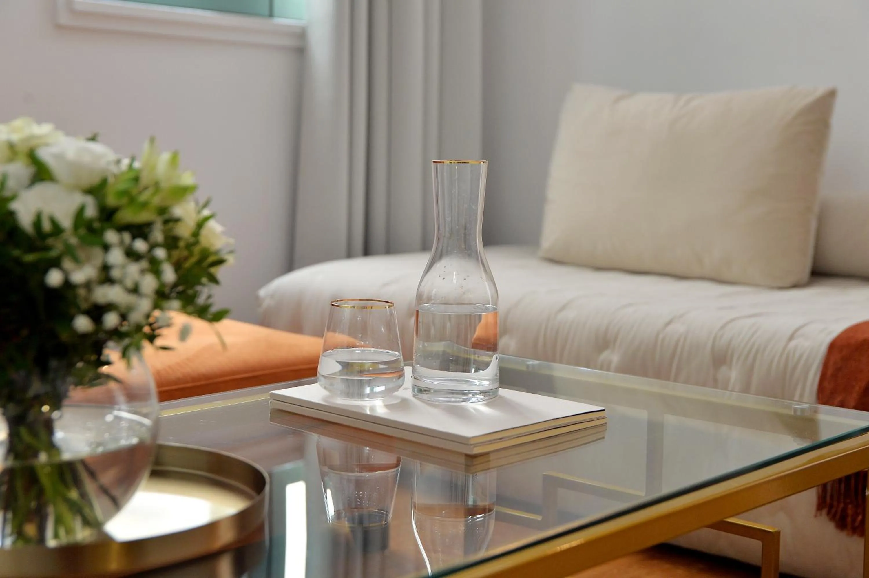 Living room in Athenaeum Eridanus Luxury Hotel