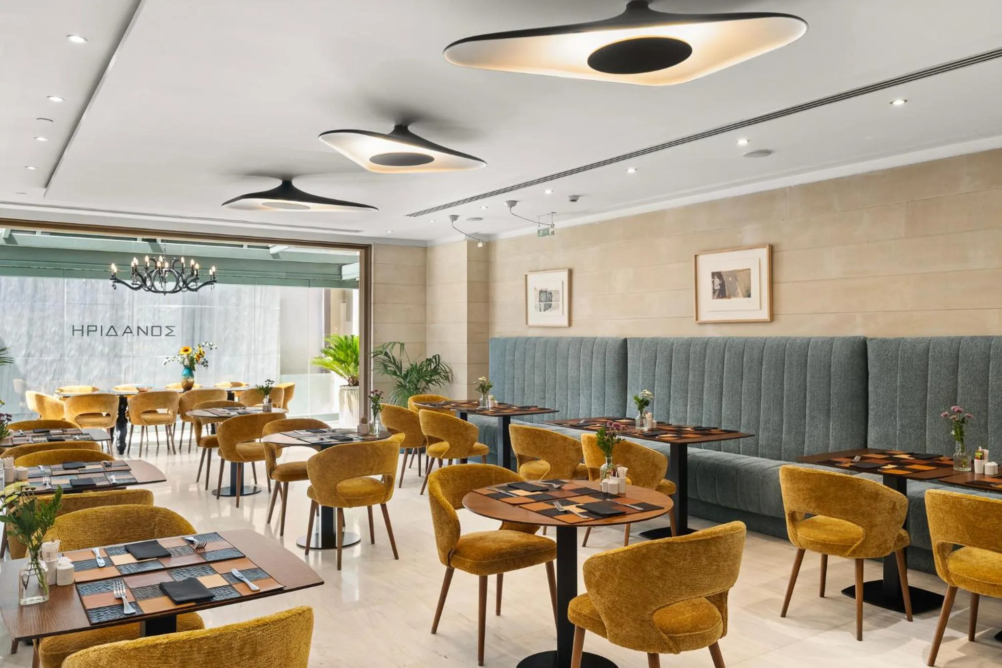 Restaurant/places to eat in Athenaeum Eridanus Luxury Hotel