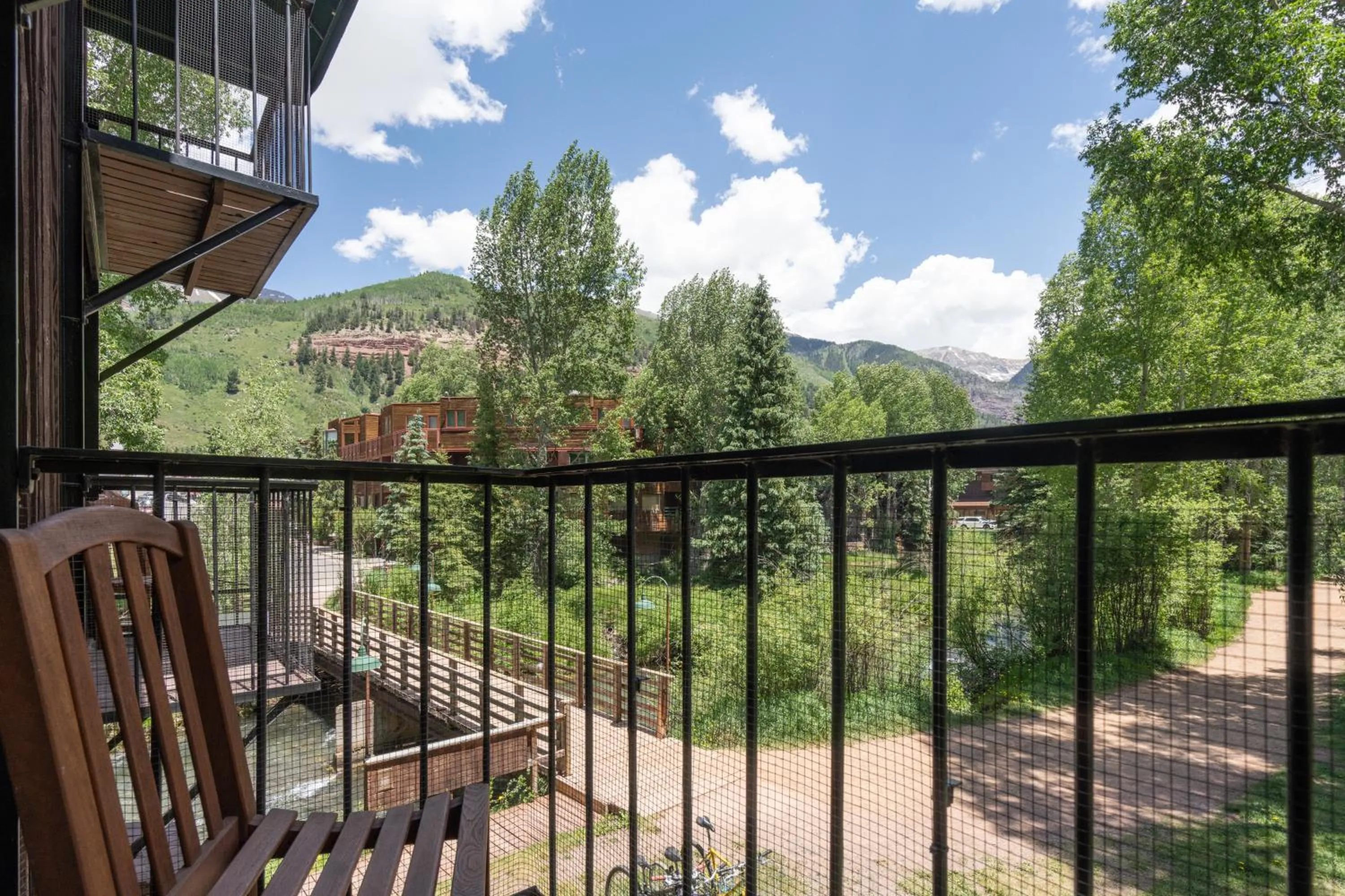 Manitou Lodge 6 by Alpine Lodging Telluride