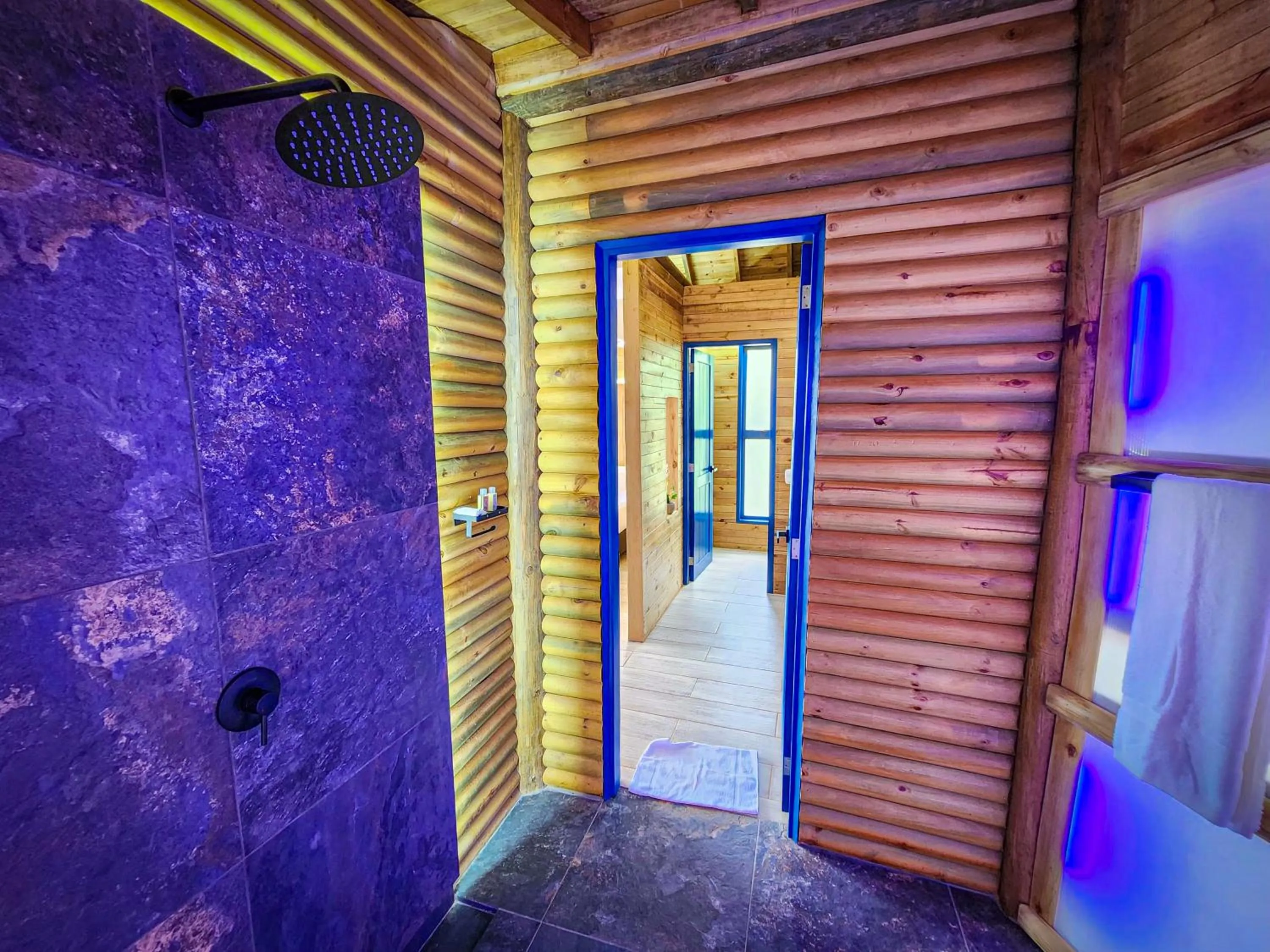 Hotel Explore Caño Dulce