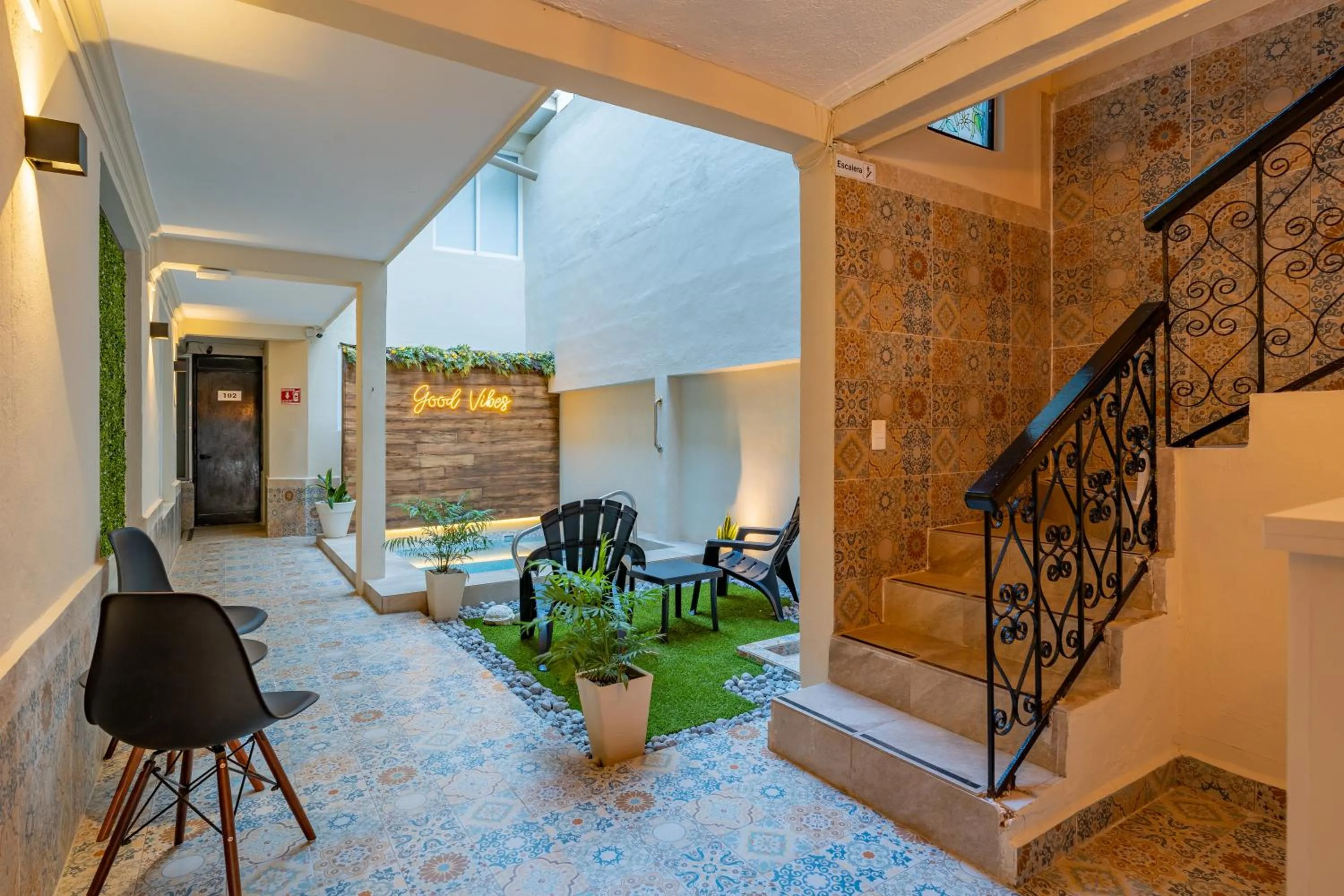 Swimming pool in Hotel Brisas 5a AV, Playa del Carmen