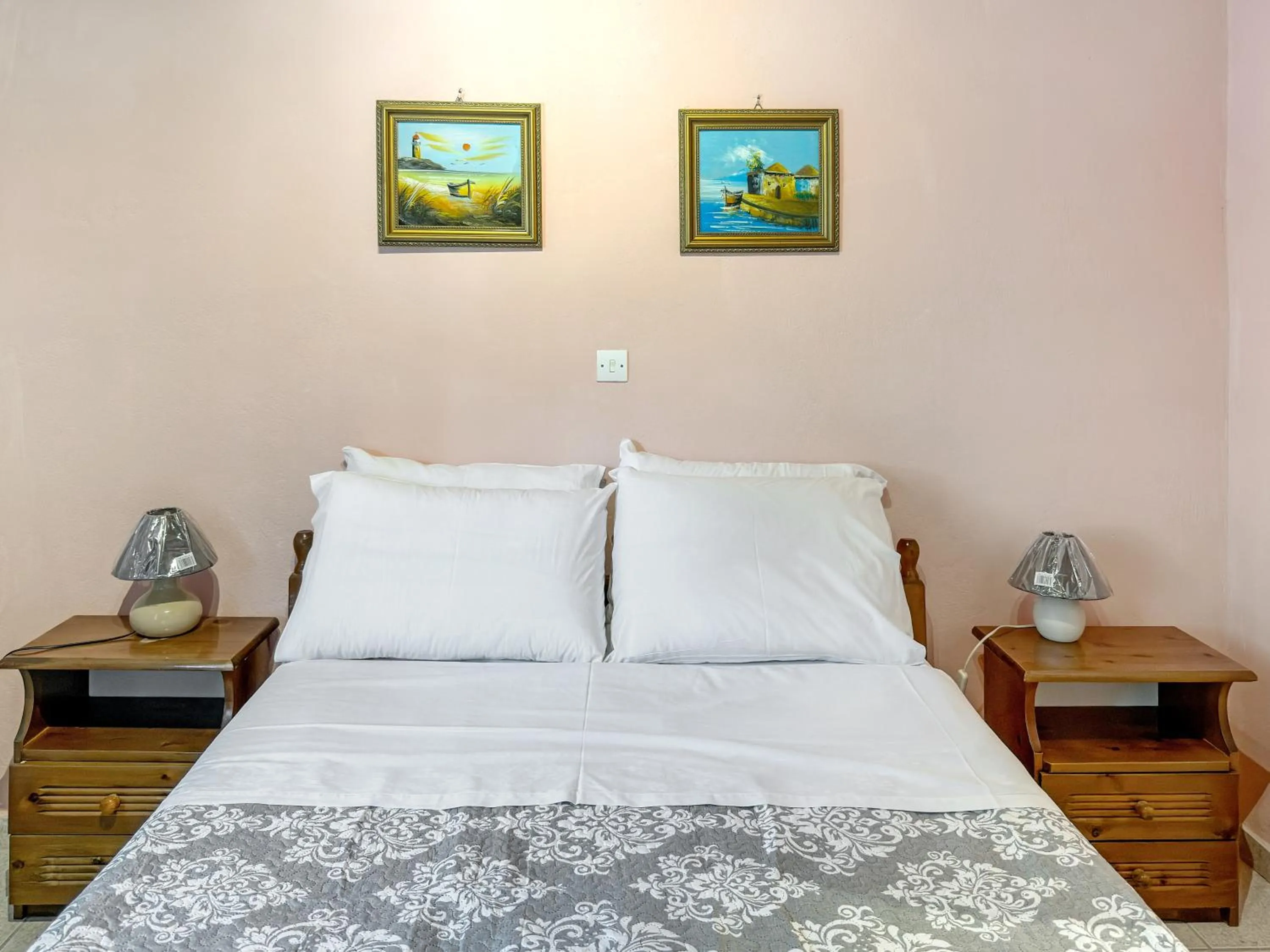 Bedroom, Bed in Corfu Andromaches Holiday Apartments