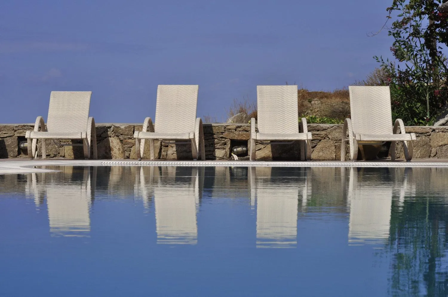 Pool view in Paradision Hotel