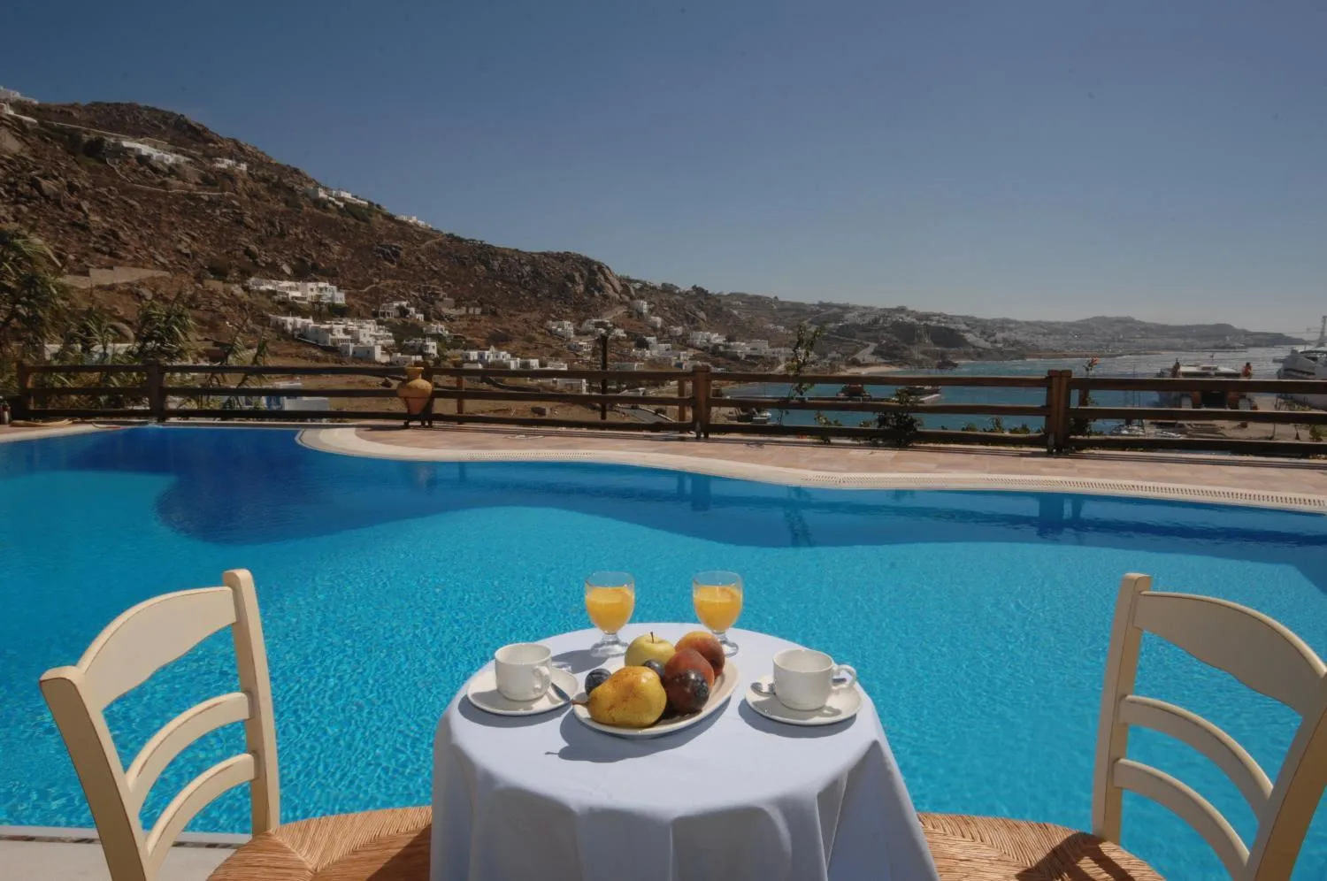 Swimming pool in Paradision Hotel