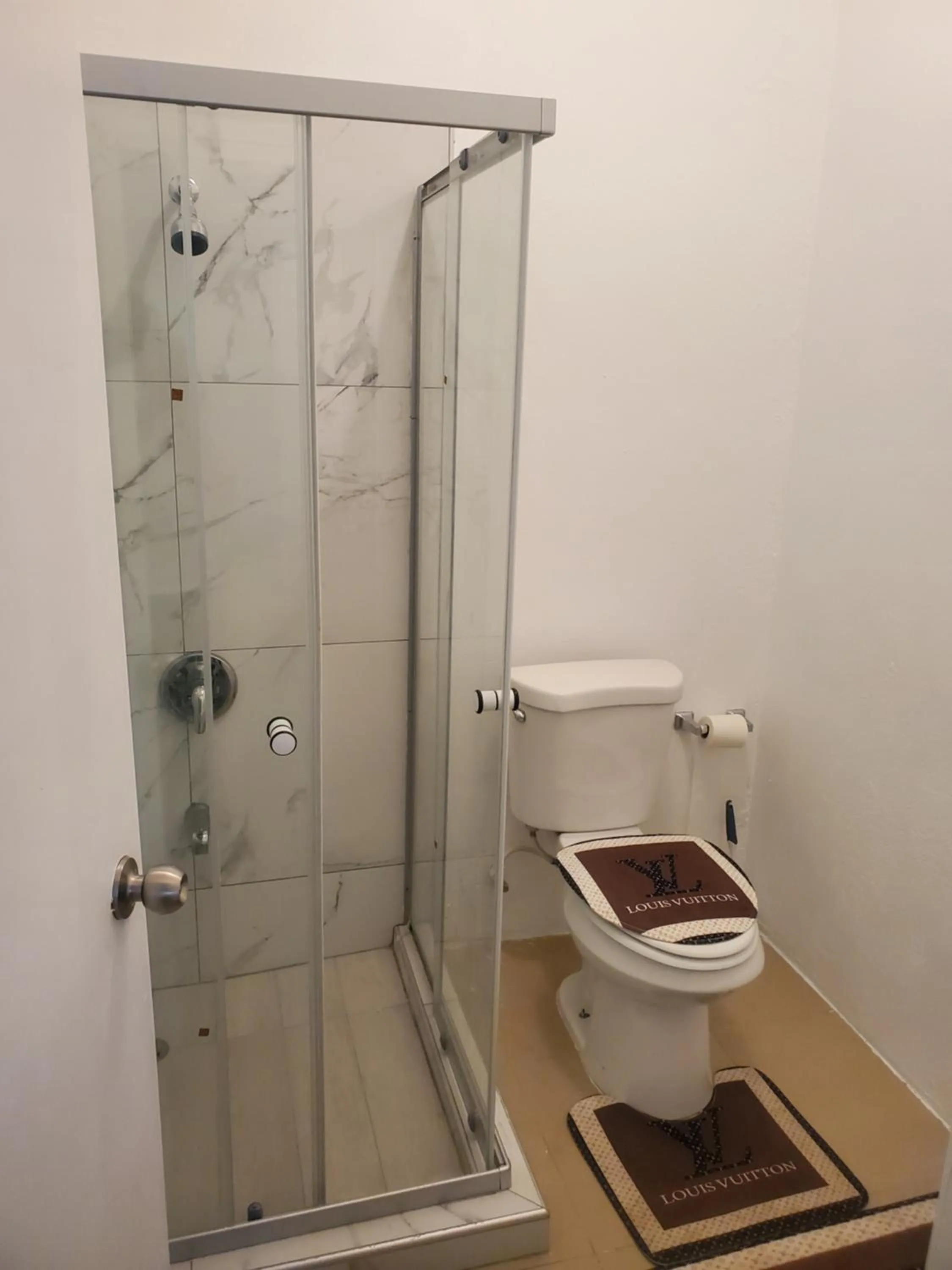Shower in Comfy Guest Rooms