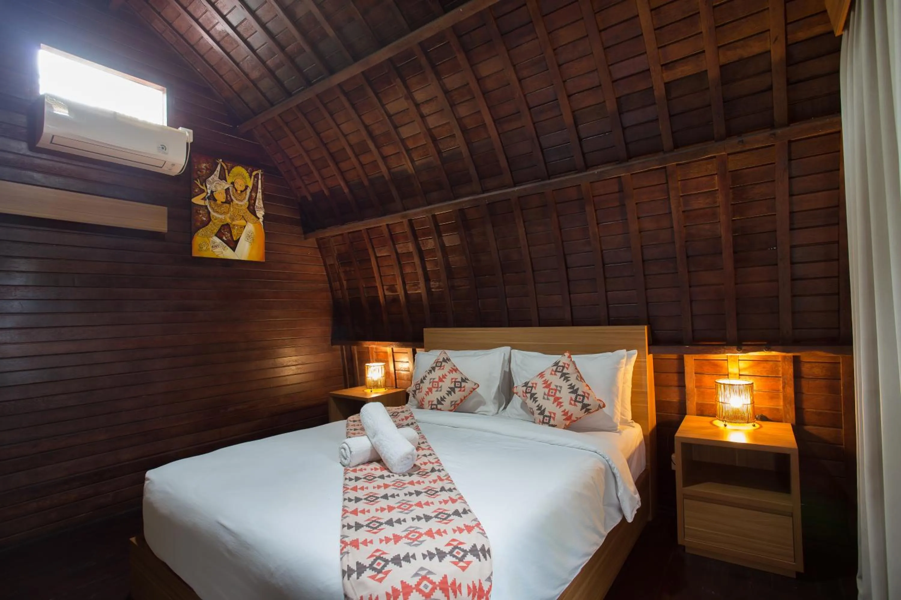Bed in Klumpu Hill Villas Nusa Penida