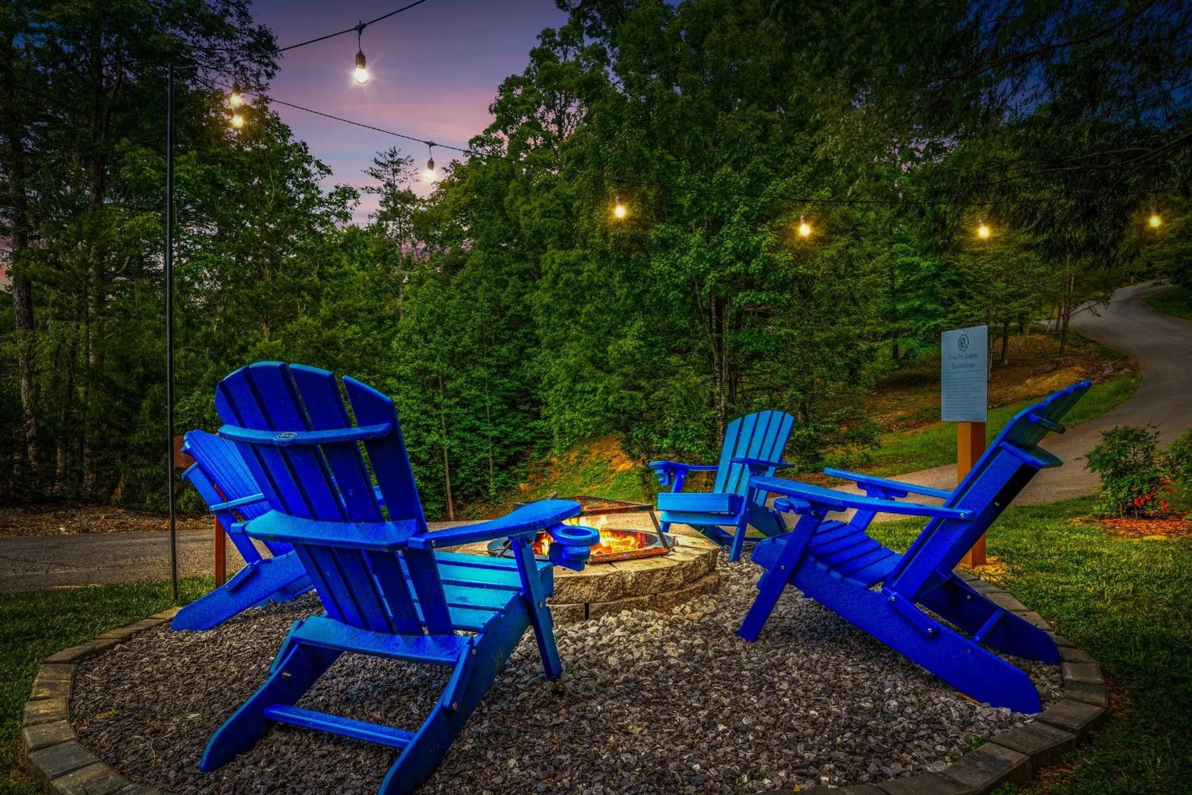 Night in Love Me Tender Studio Cabin