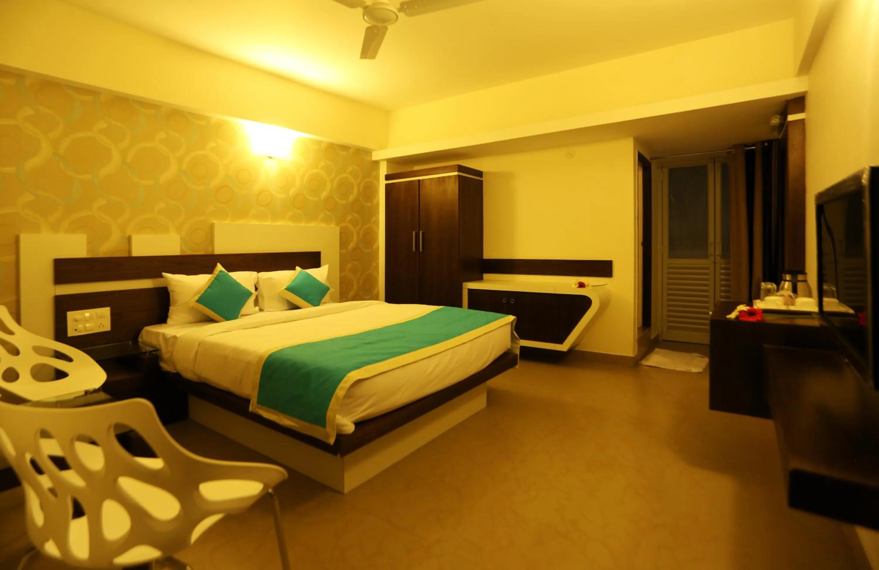 Bedroom, Bed in moriz inz