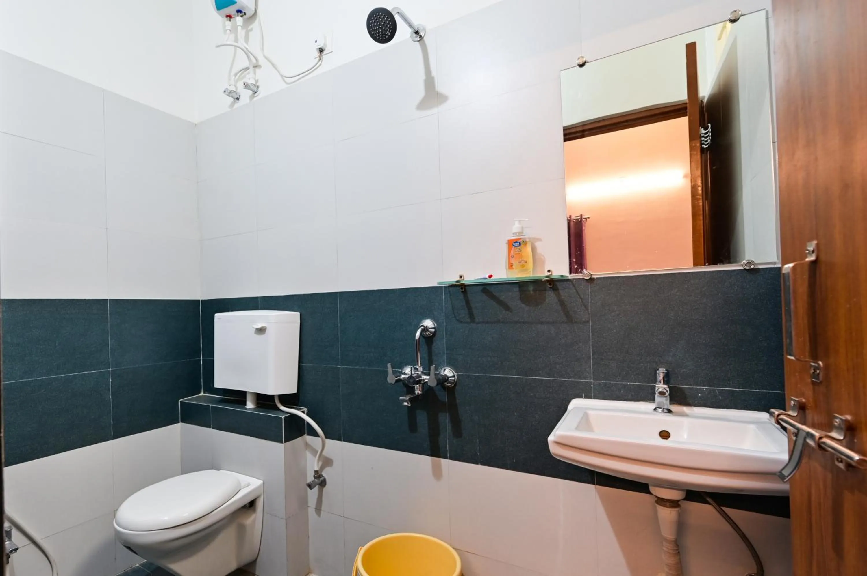 The Autumn Leaves Bhopal