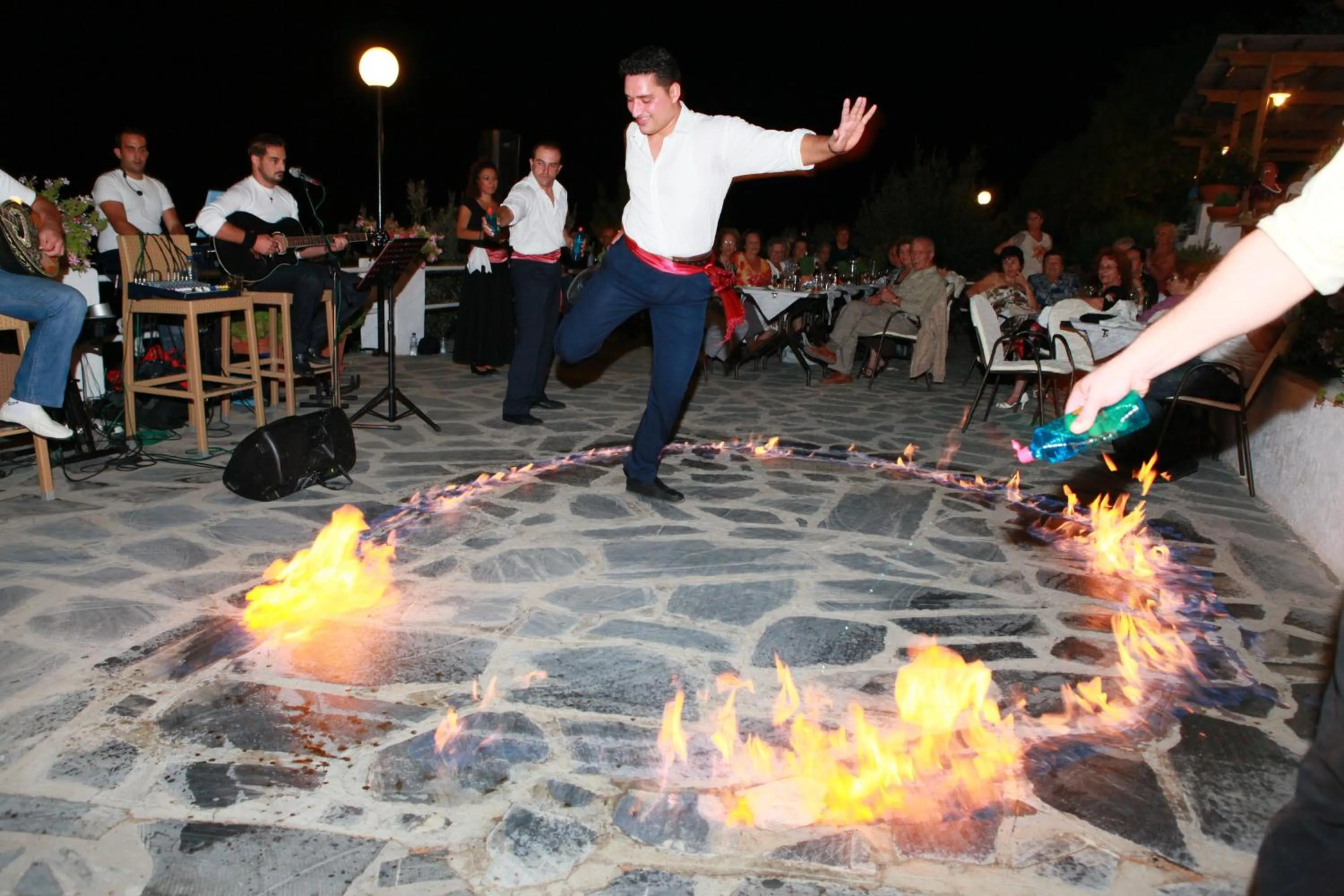 Restaurant/places to eat in Kerveli Village Hotel