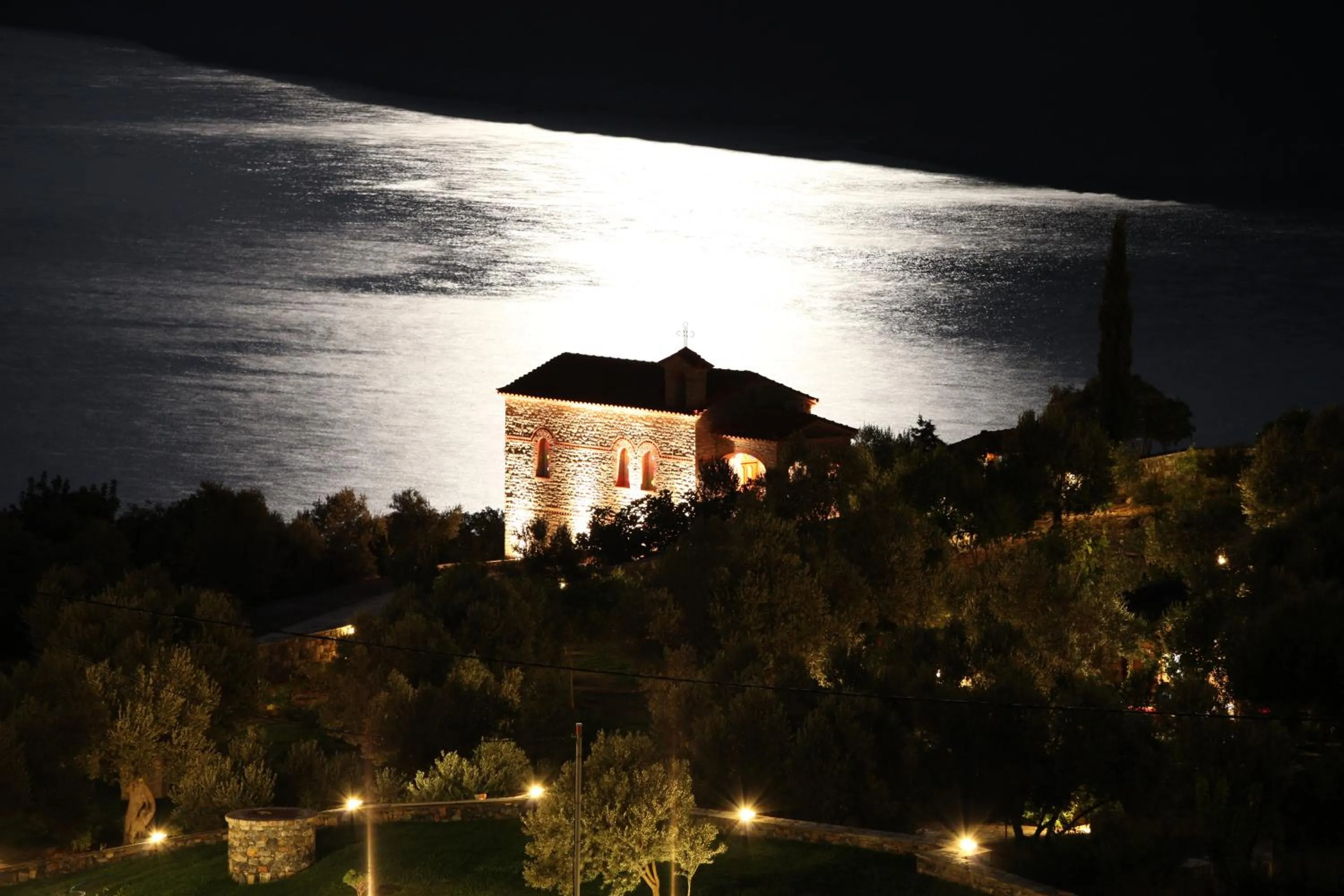 Area and facilities in Kerveli Village Hotel