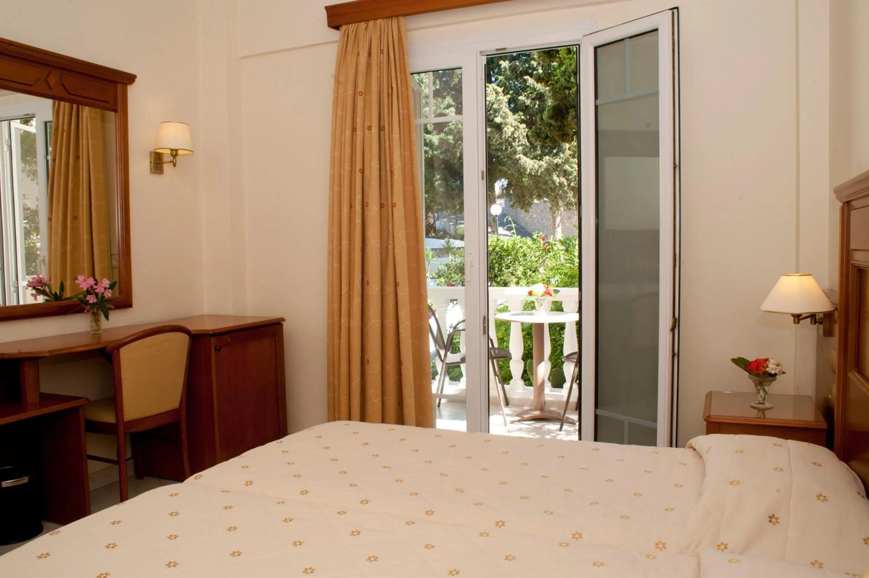 Bedroom, Bed in Kerveli Village Hotel