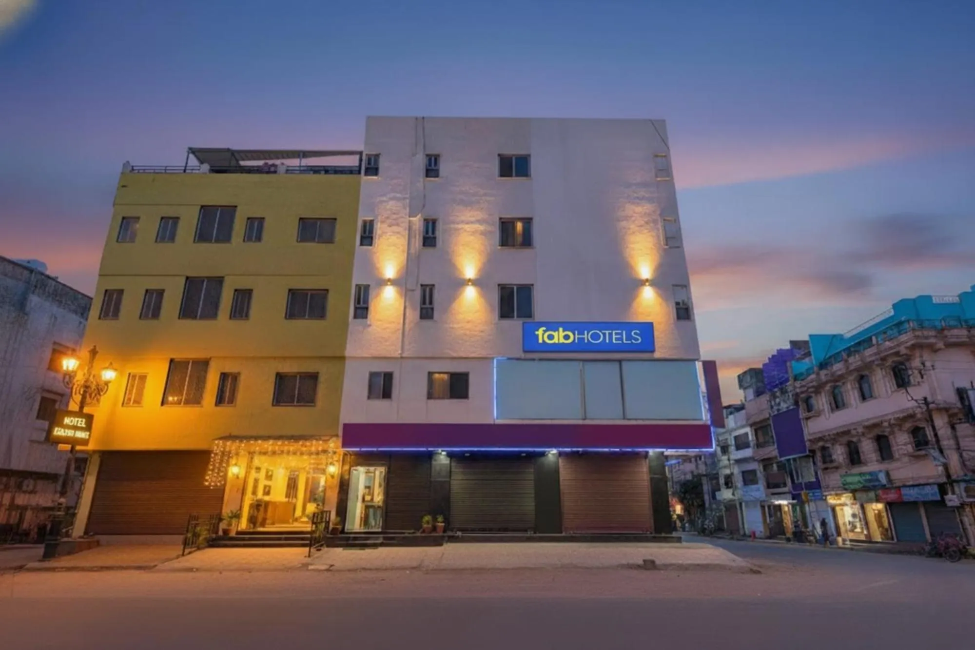 Property building in Via Golden Wings