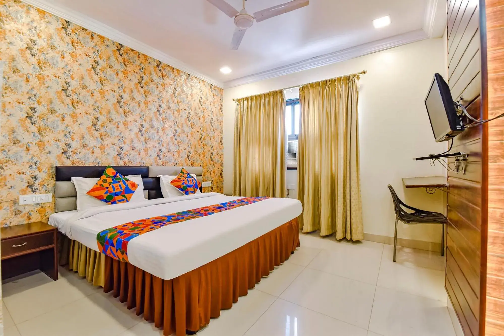 FabExpress Golden Wings FabExpress Golden Wings