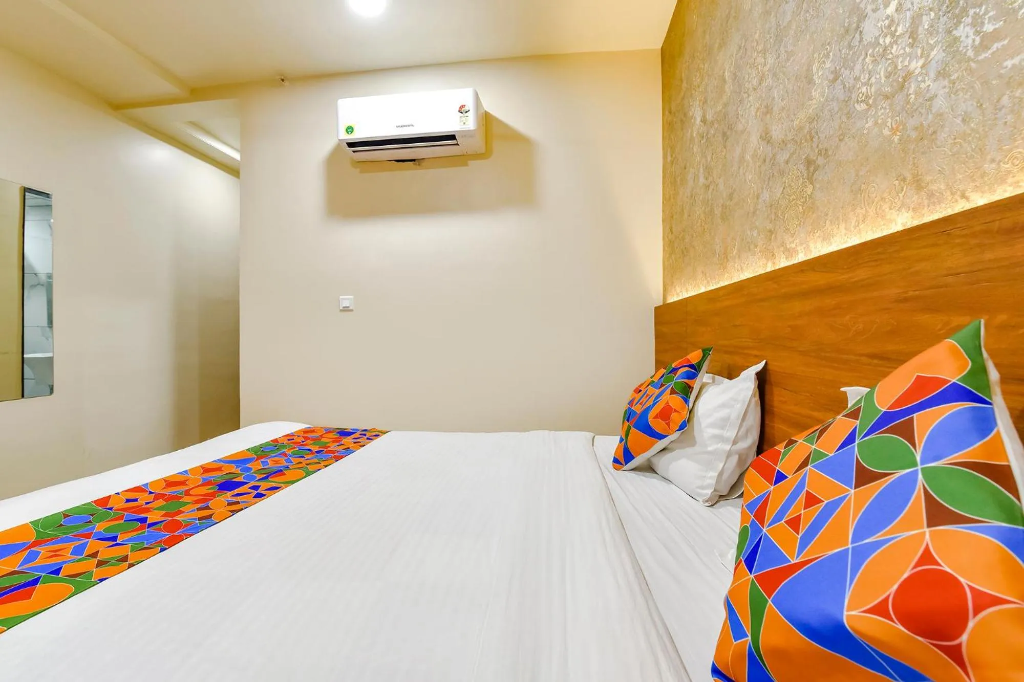 Bed in FabHotel KPL Prime