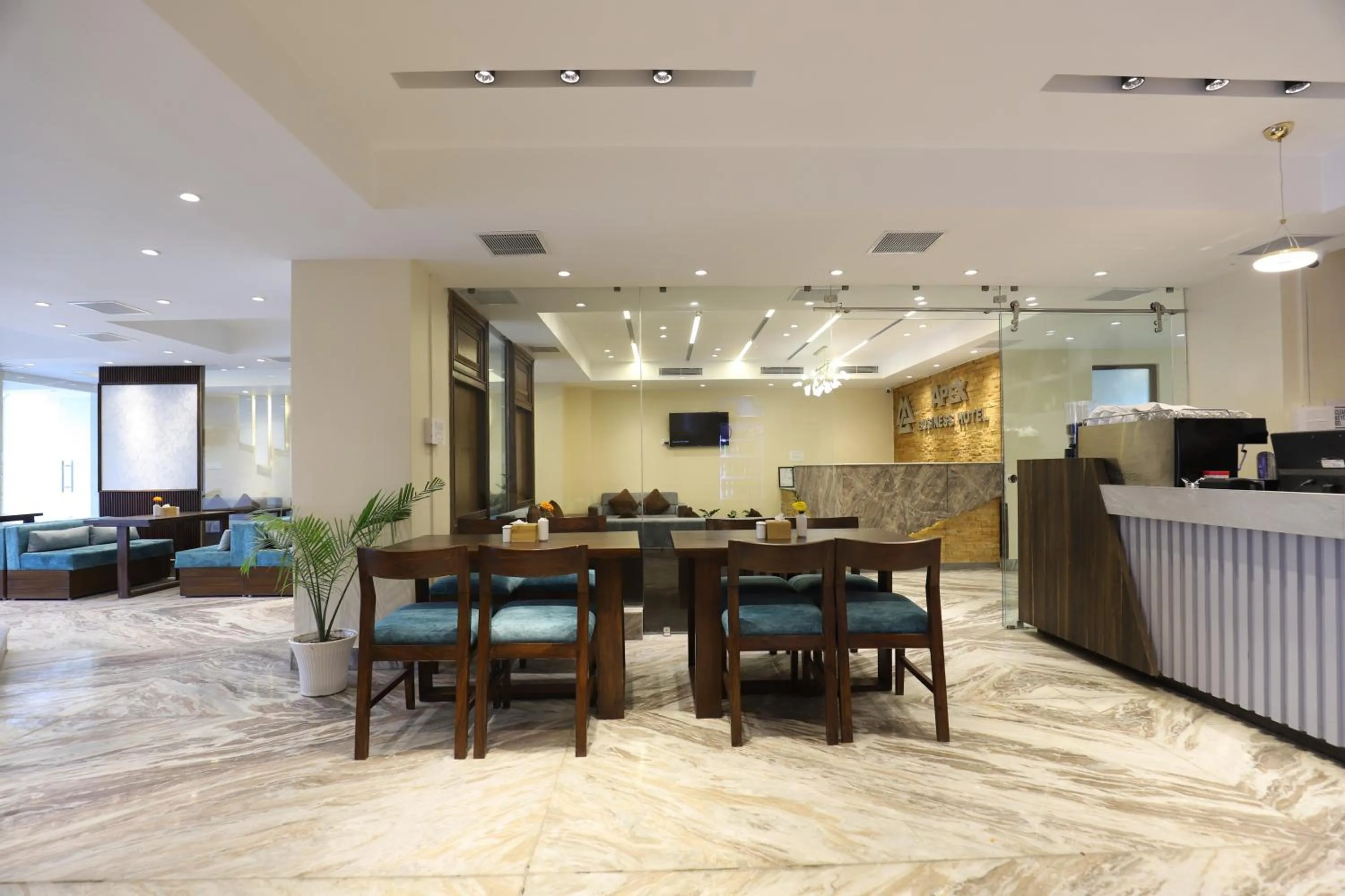 Restaurant/places to eat in Apex Business Hotel - Tribhuvan International Airport, Kathmandu
