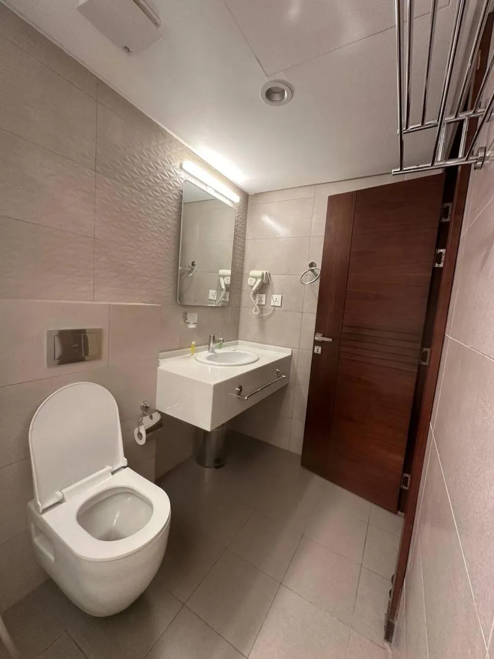 Shower in Dara apartment hotel