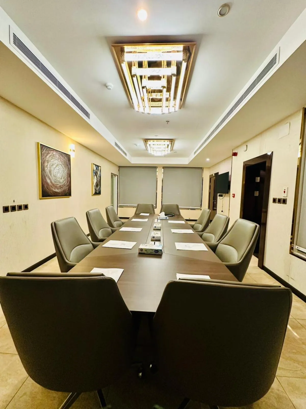 Business facilities in Al Ertiqaa Hotel