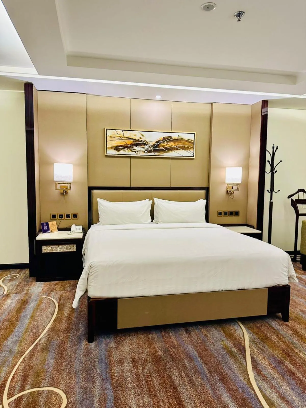 Bedroom, Bed in Al Ertiqaa Hotel