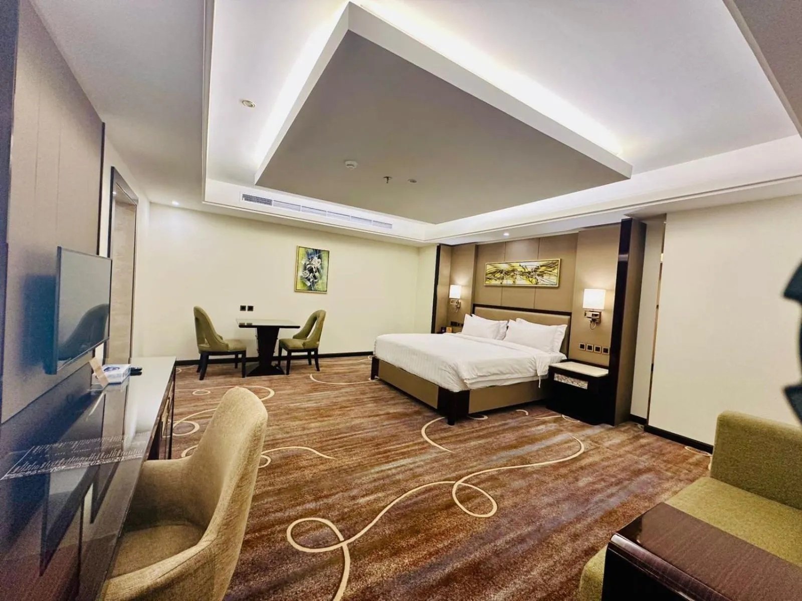 Bedroom, Bed in Al Ertiqaa Hotel