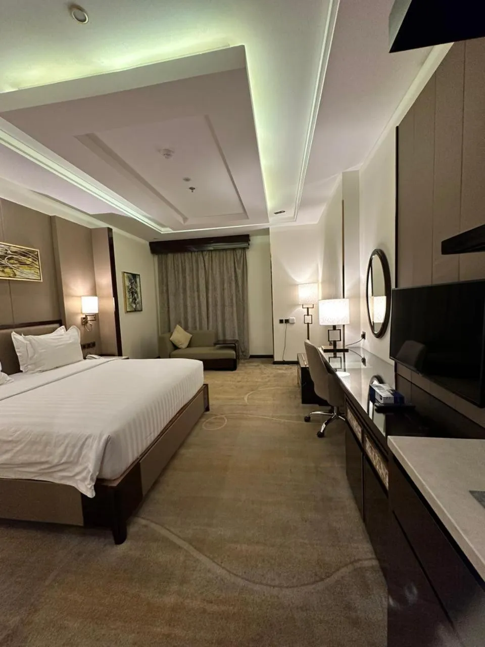 Bedroom, Bed in Al Ertiqaa Hotel