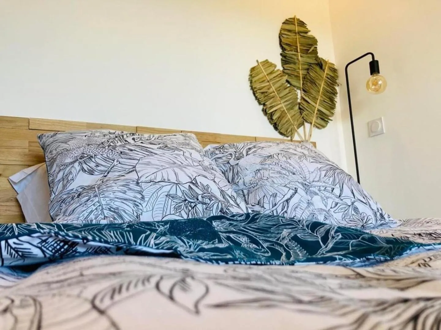 New studio 10 minutes' walk from the beach