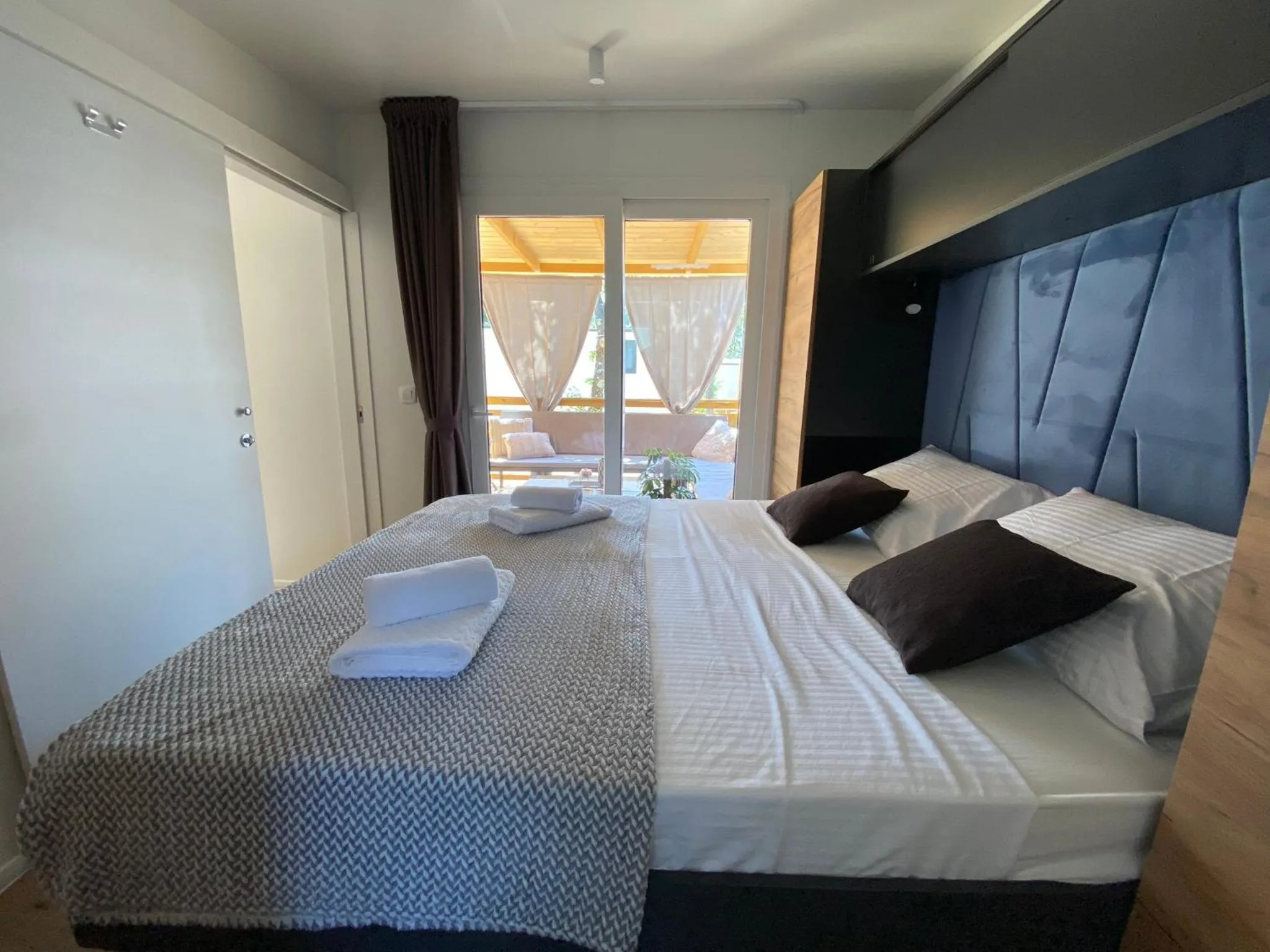Bed in Mobile Home Saky, Biograd na Moru