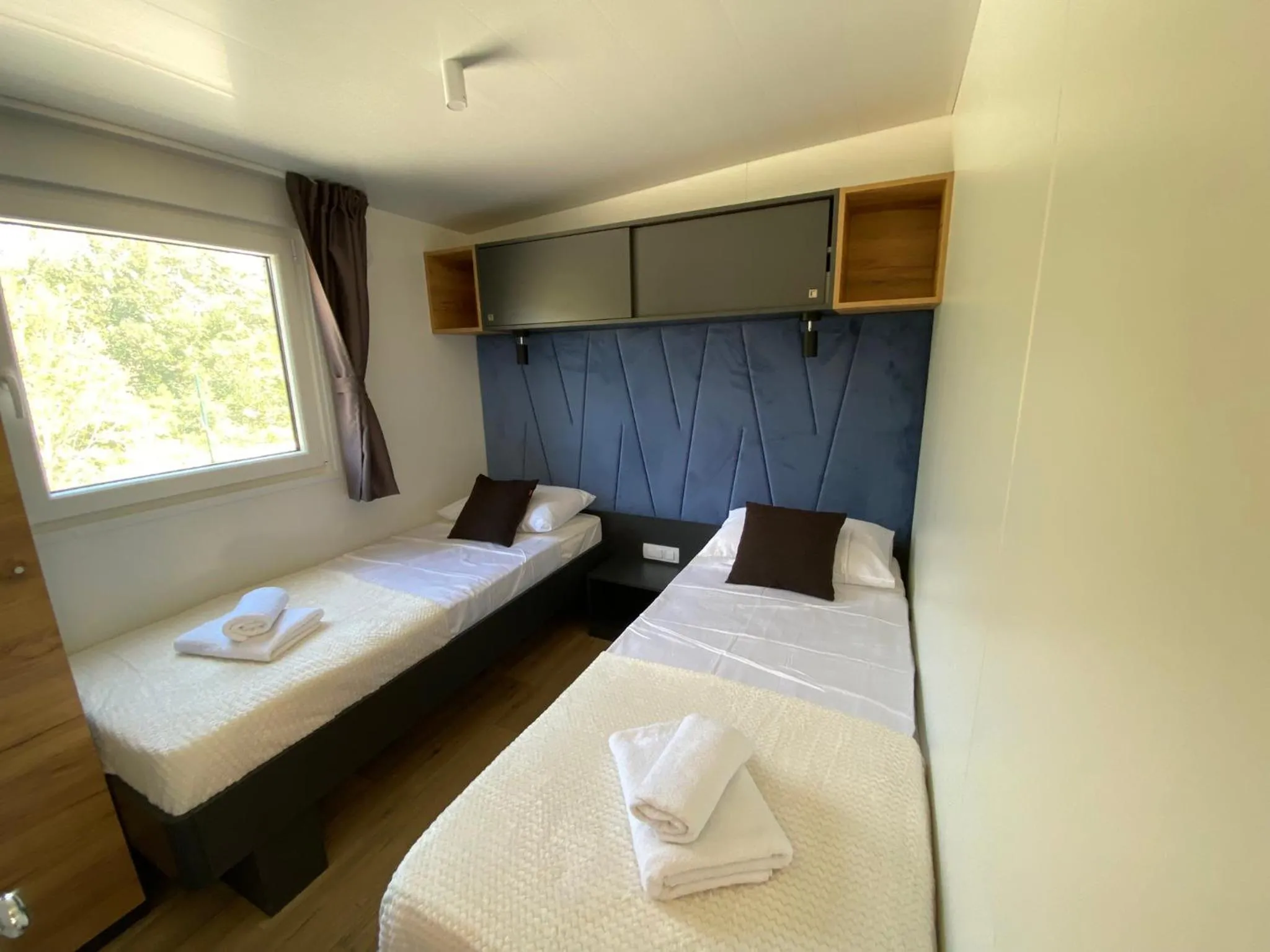Bed in Mobile Home Saky, Biograd na Moru