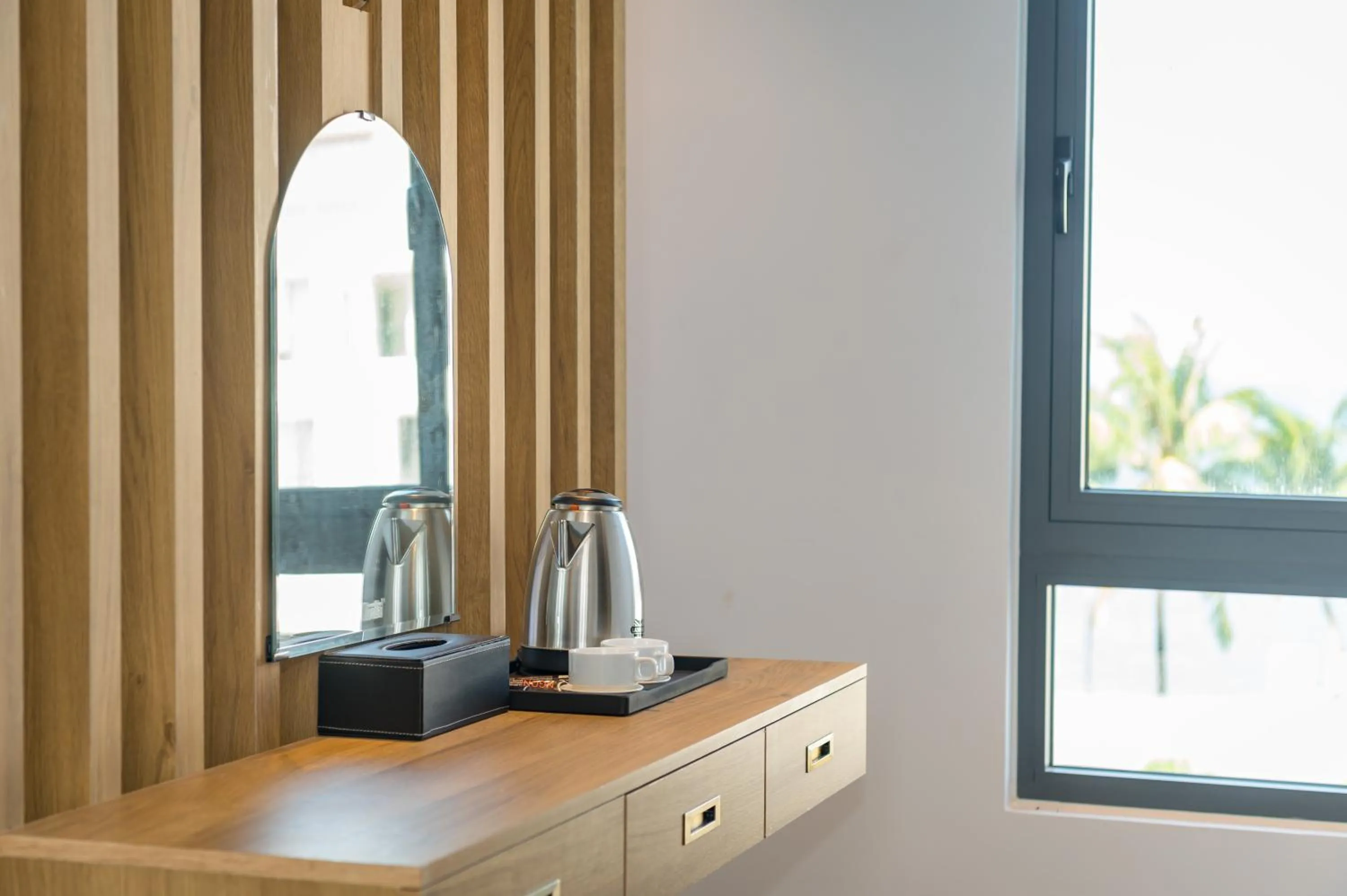 hair dresser in Cát Lợi Phú Quốc Hotel