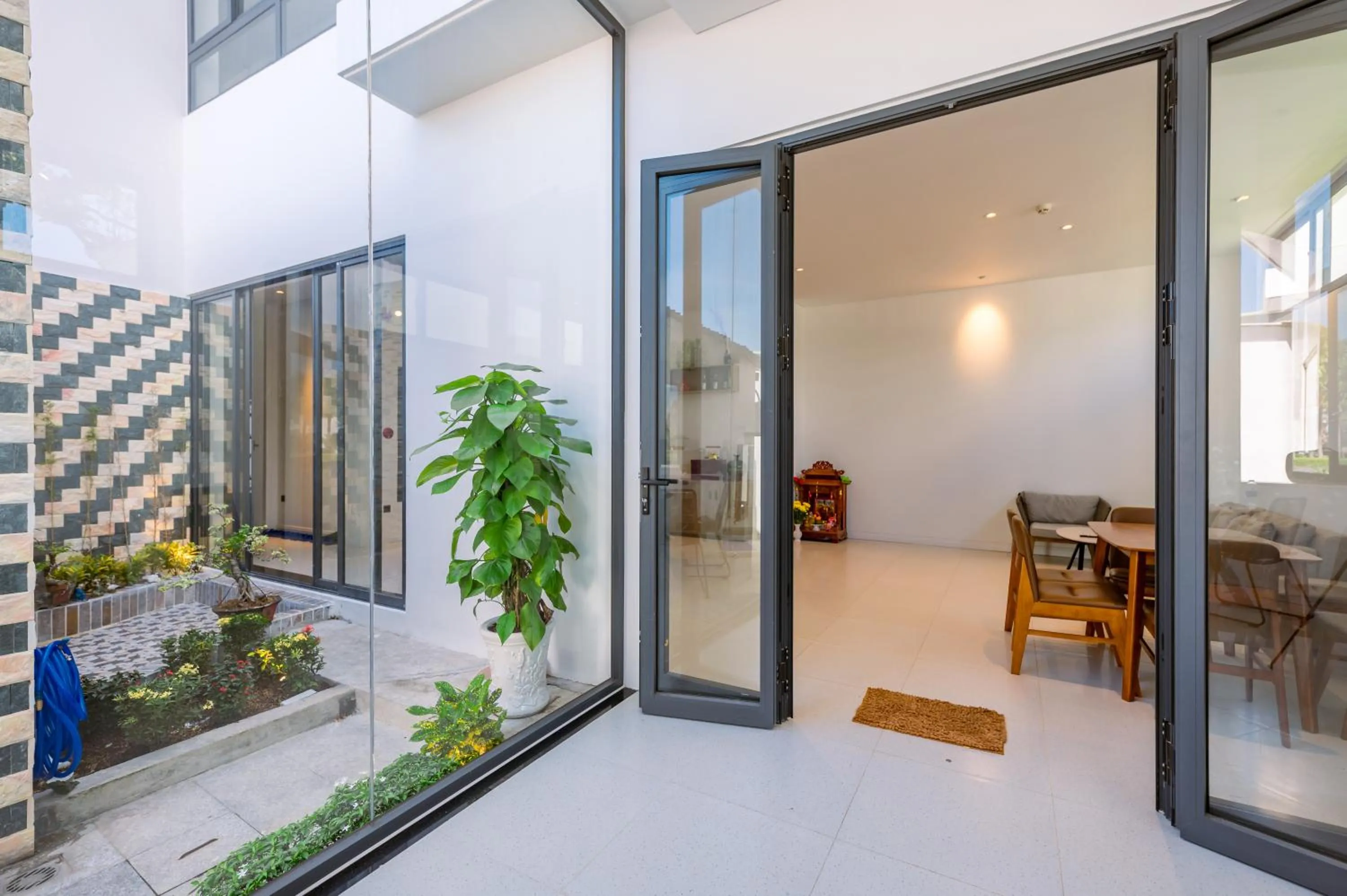 Patio in Cát Lợi Phú Quốc Hotel