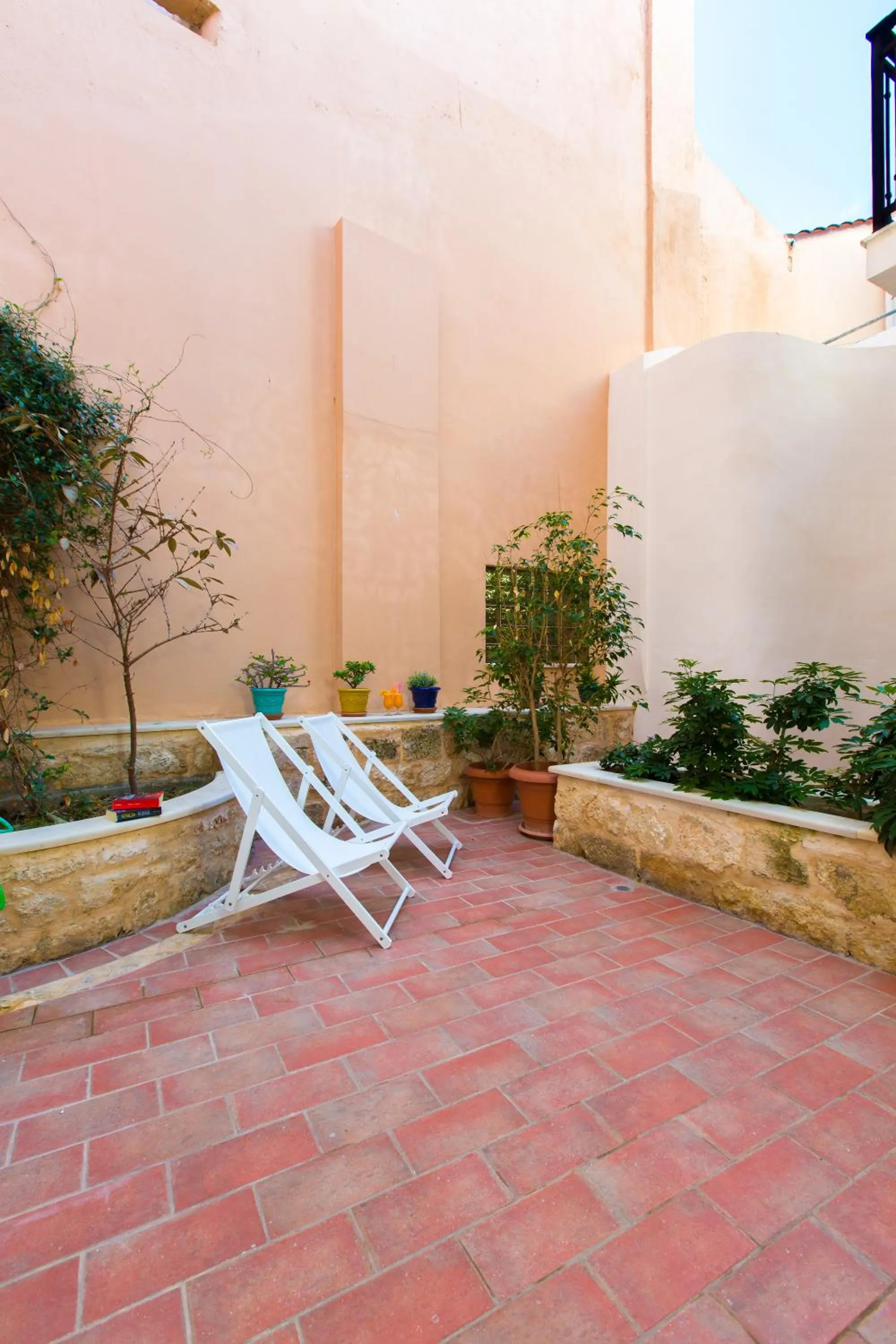 Seating area in Hotel Ideon