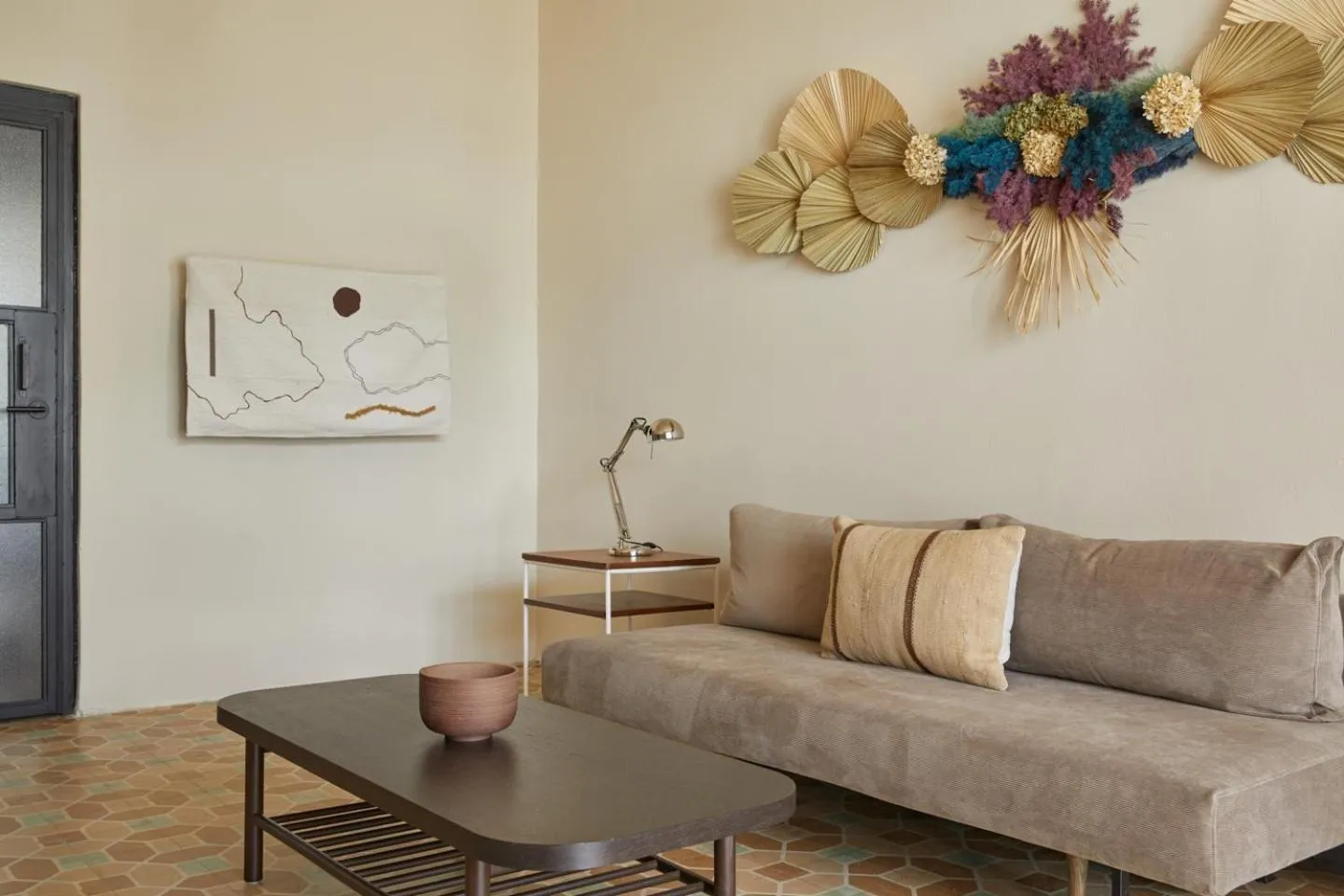 Living room in DUNA by DW